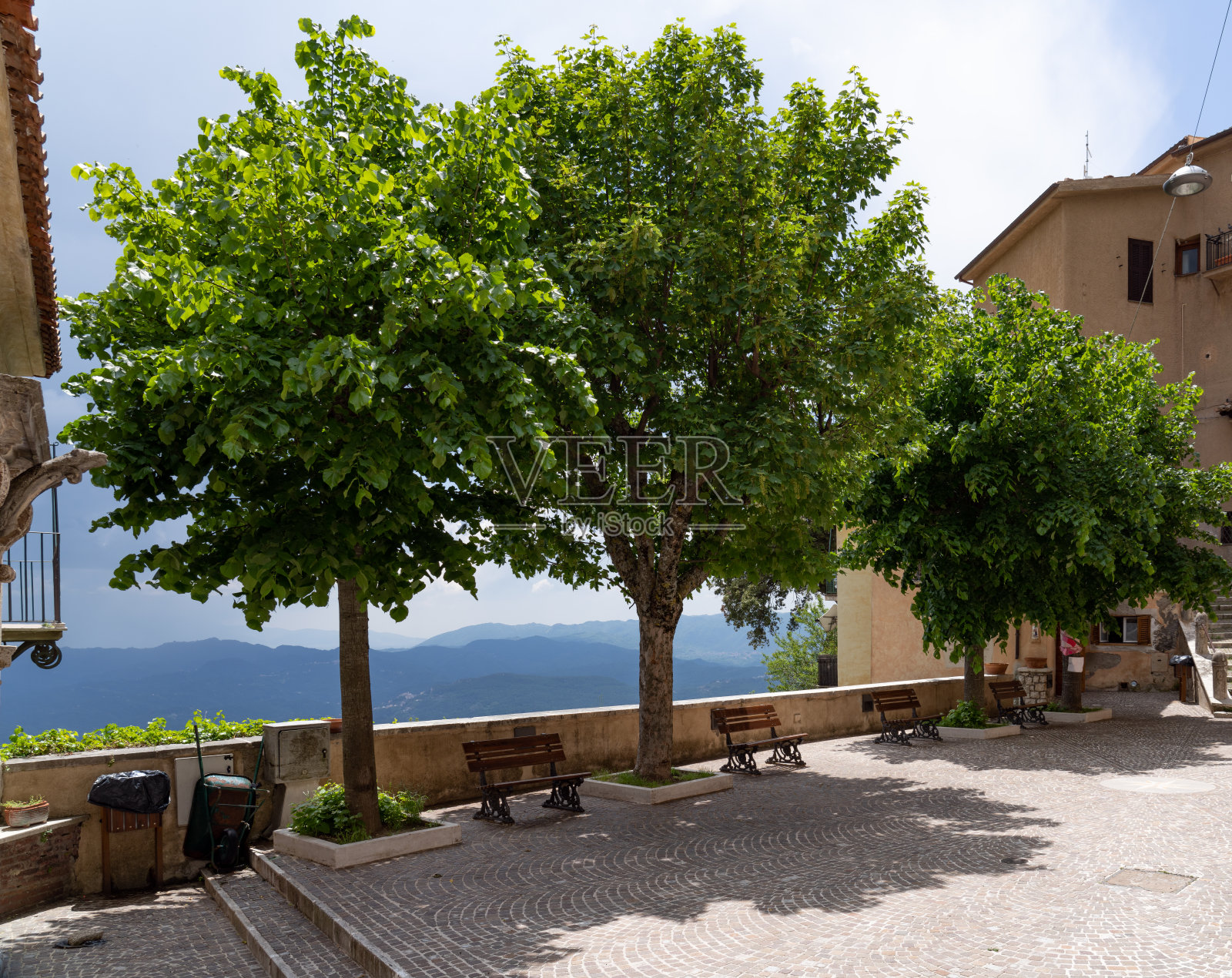 城市广场的视野，切瓦拉迪罗马-拉齐奥意大利照片摄影图片