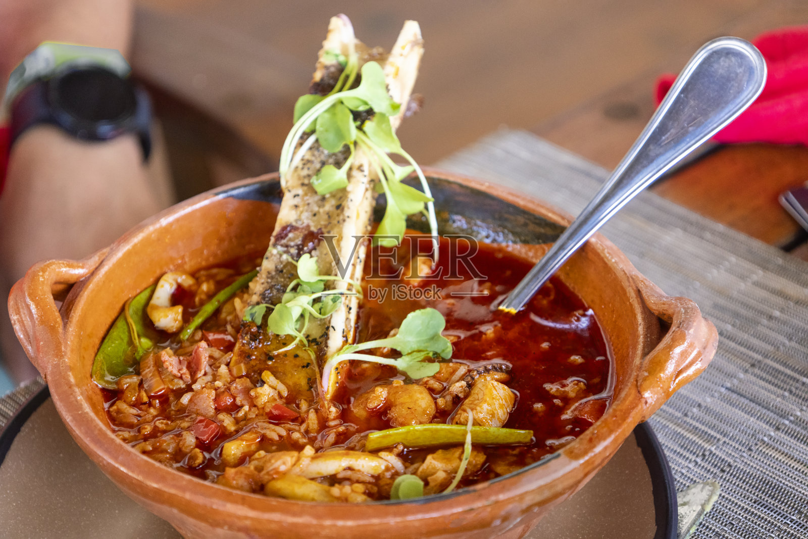 骨髓牛肉汤，墨西哥菜照片摄影图片