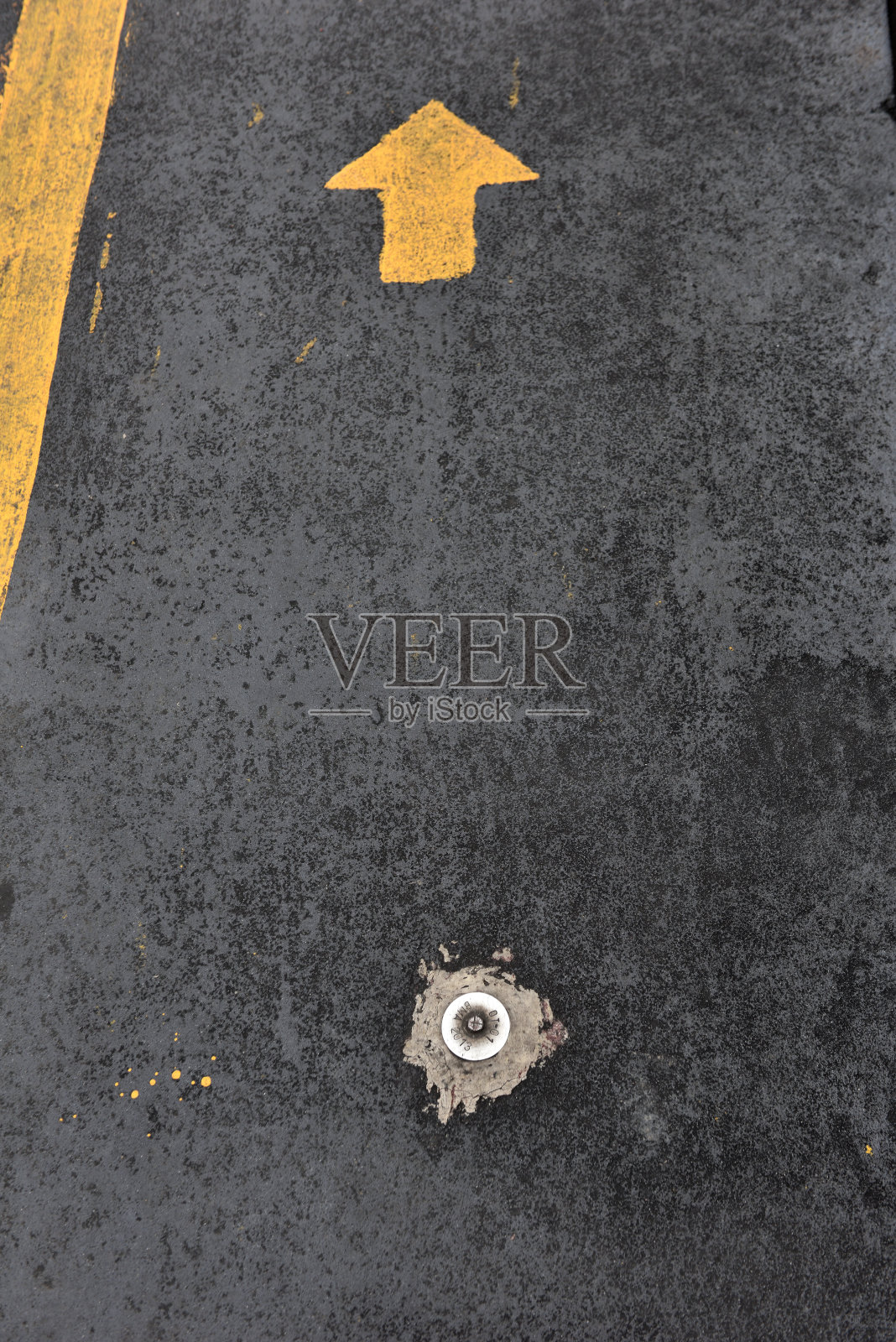 黄色行走方向标志照片摄影图片