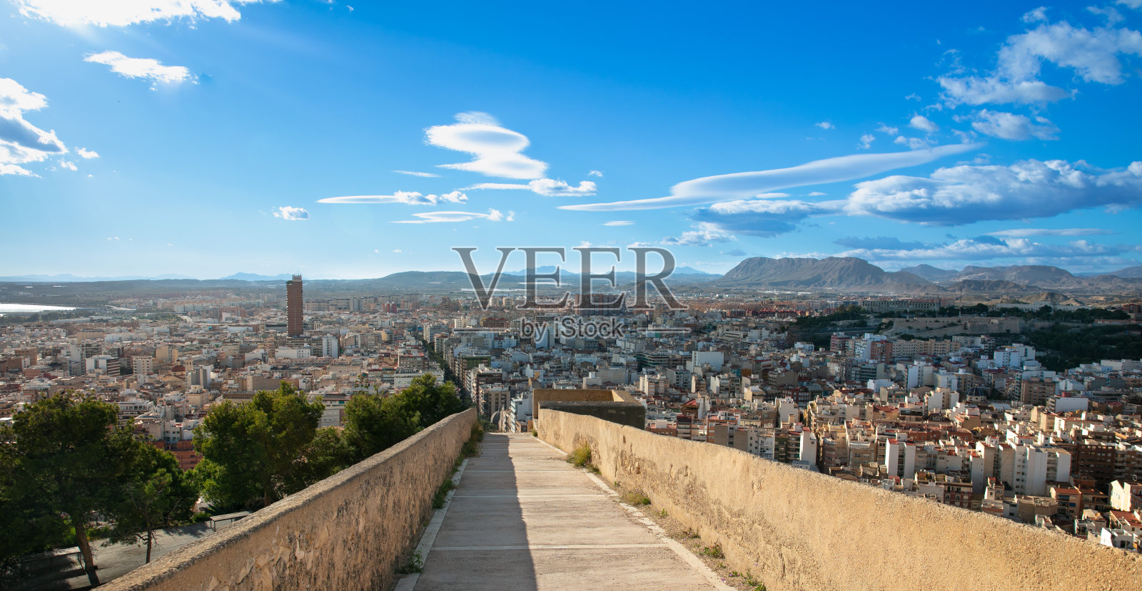 全景阿利坎特市-西班牙-科斯塔布兰卡照片摄影图片