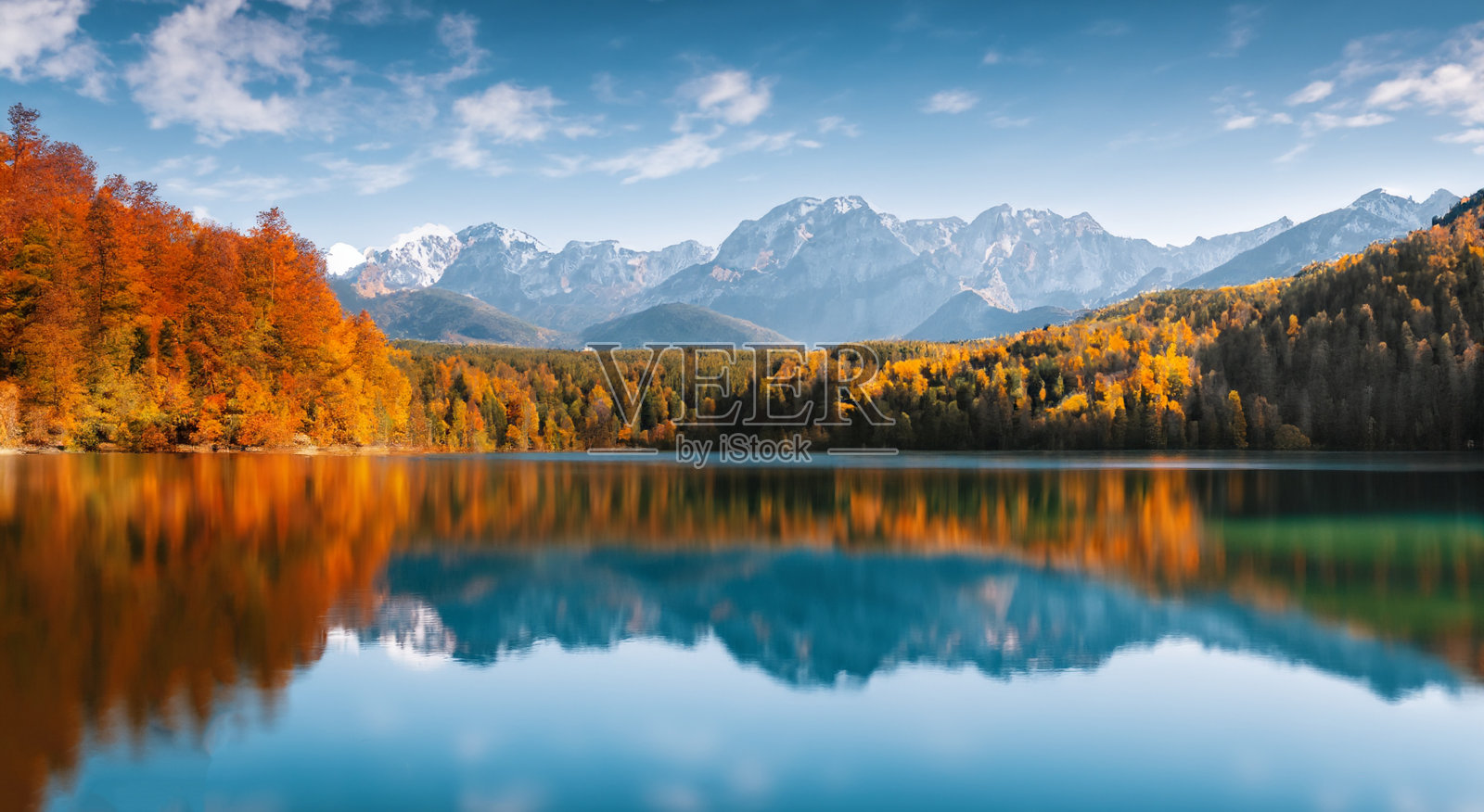 美丽的童话景观背景大山脉照片摄影图片