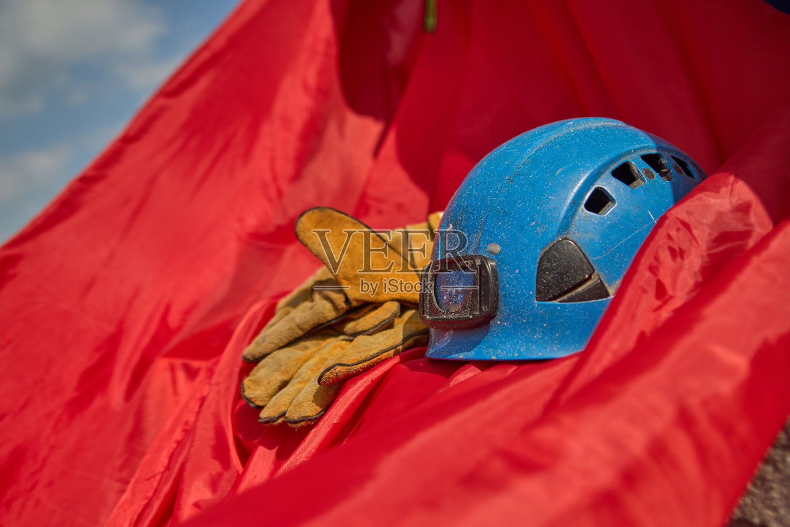 俄罗斯国旗。在体育场悬挂国旗。照片摄影图片