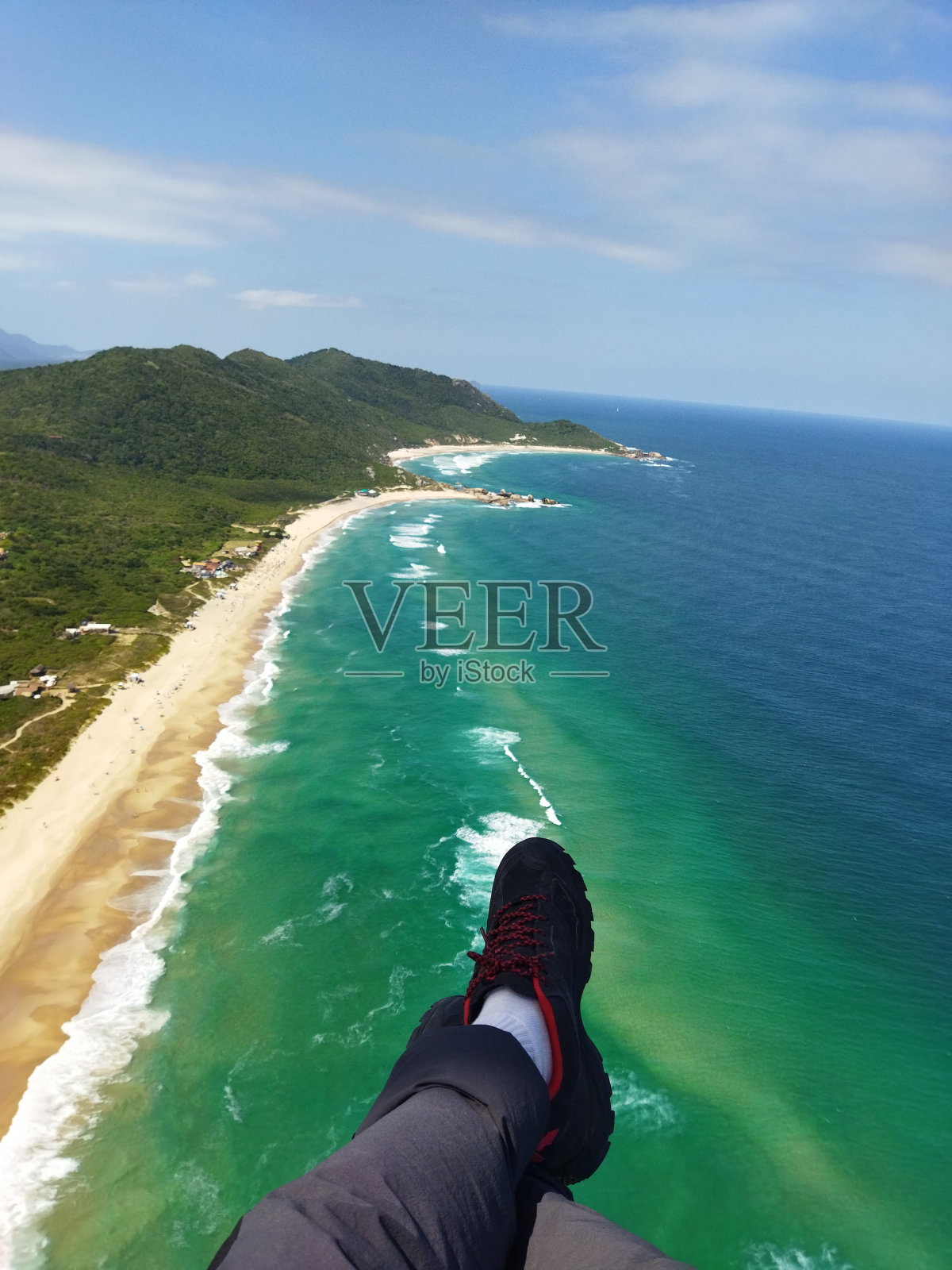 在天堂自由飞翔照片摄影图片