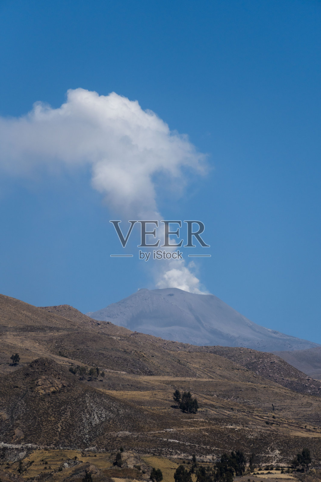 火山烟雾的景观。Colca,一些照片摄影图片