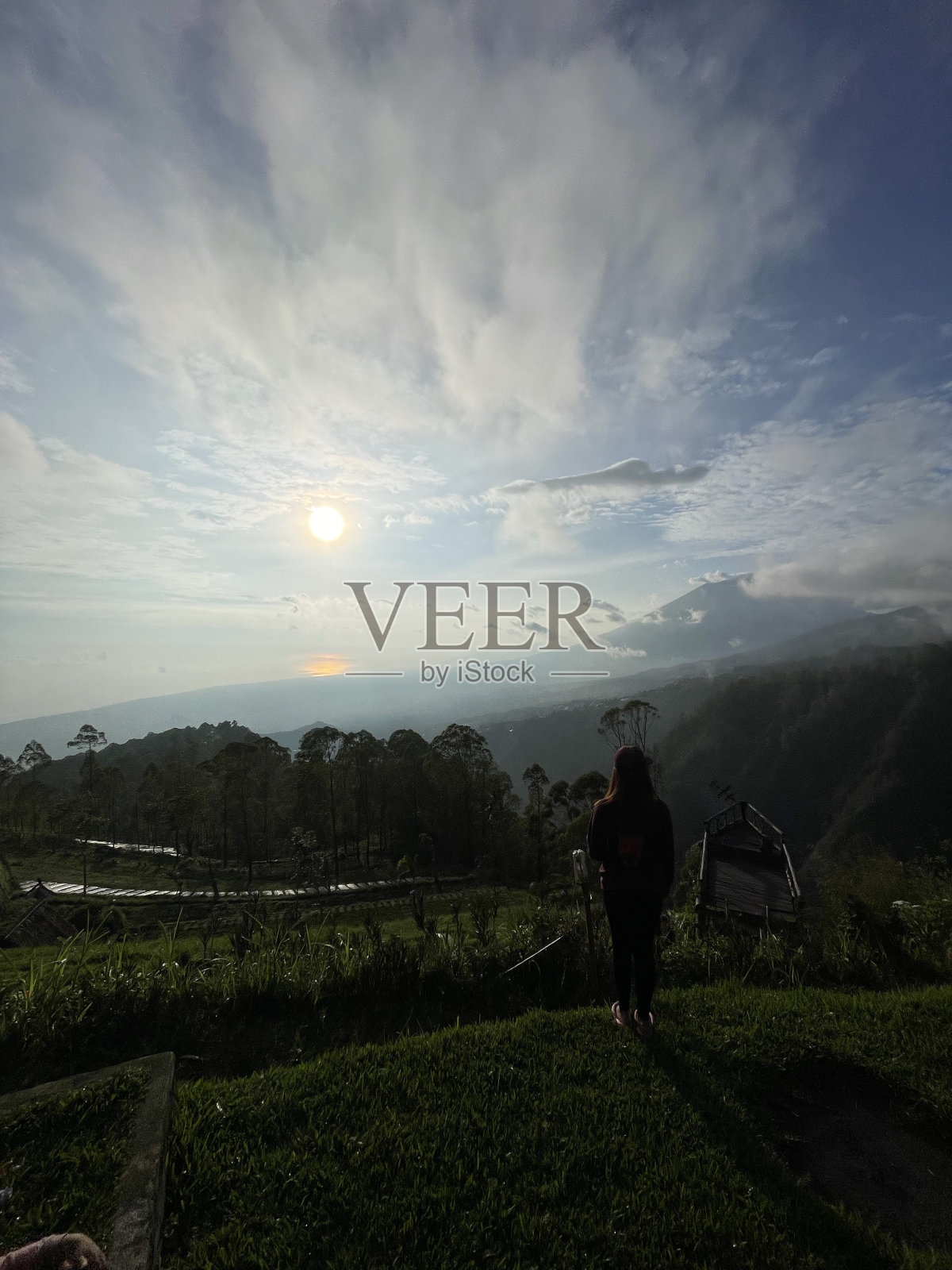 山顶照片摄影图片