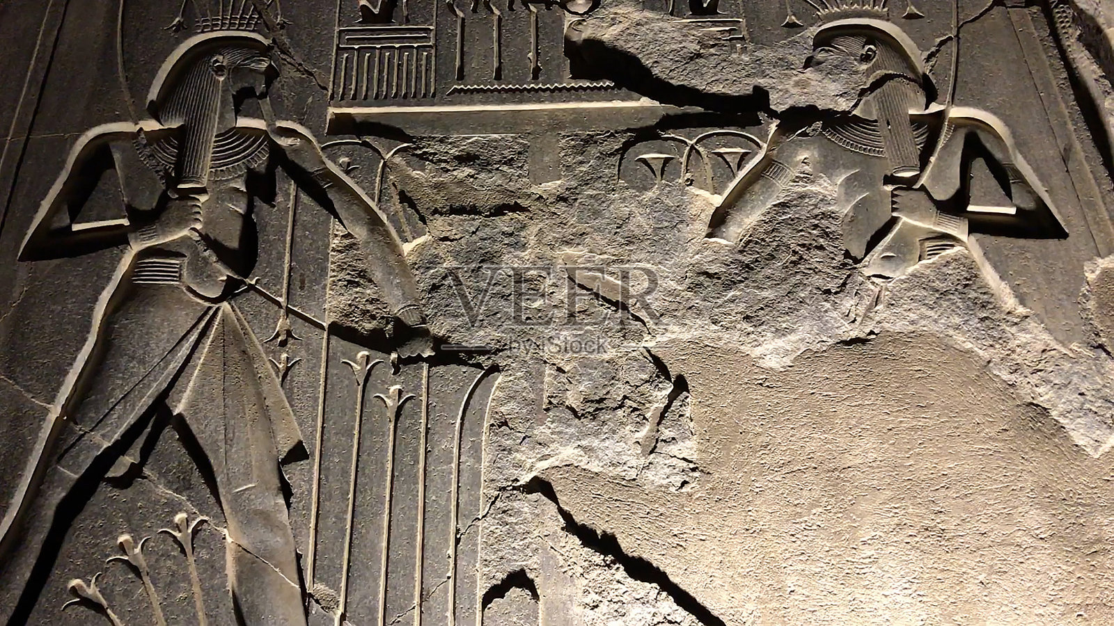 埃及卢克索神庙的古埃及浮雕照片摄影图片