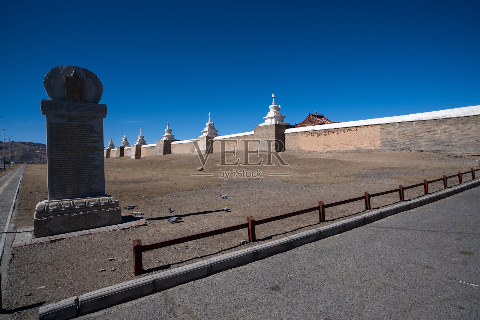 额尔德尼祖祖寺，蒙古哈尔科夫林照片摄影图片