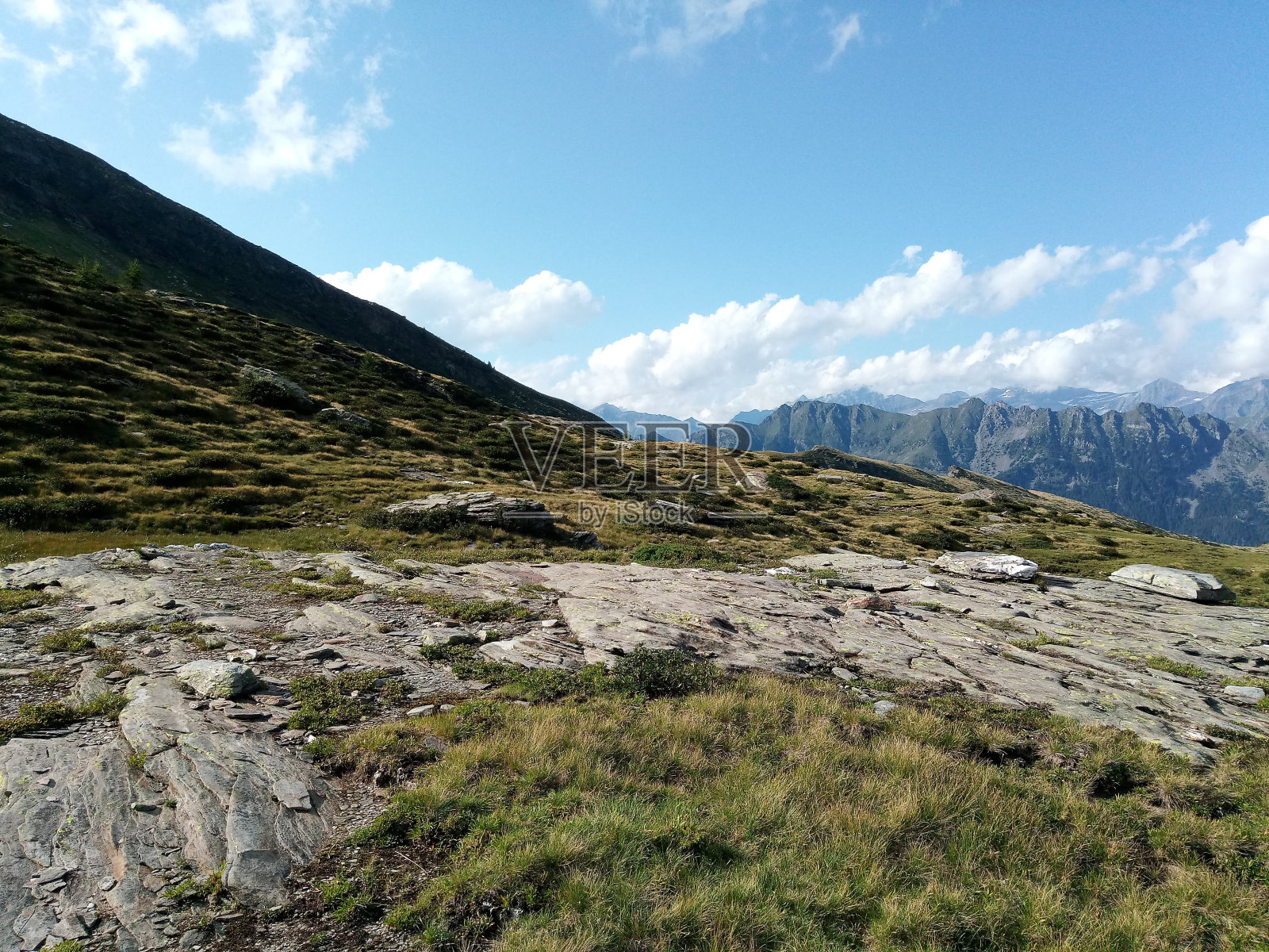 越过高山照片摄影图片