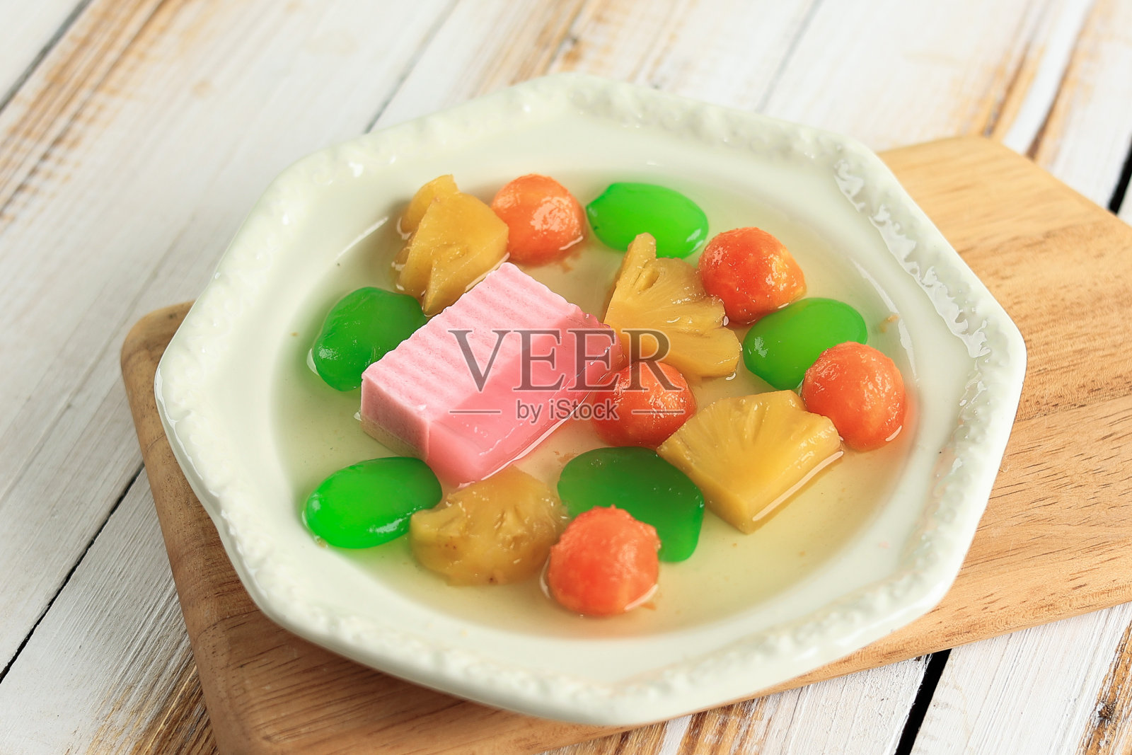 爪哇传统水果汤Podeng Manten照片摄影图片