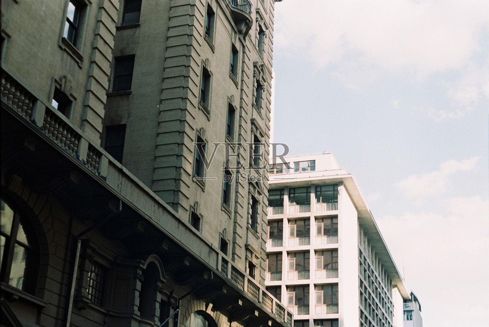从人行道的角度看城市建筑:约翰内斯堡CBD照片摄影图片