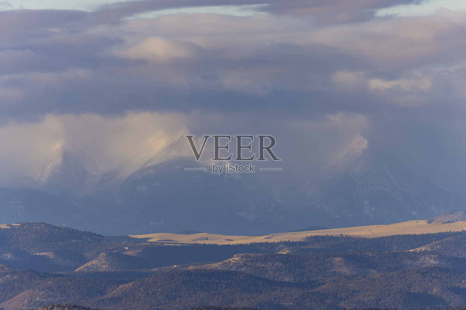 桑格尔号上的风暴照片摄影图片