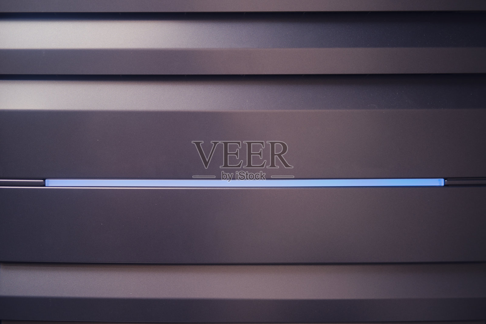 版式上的文字背景为高科技服务器设备，复制空间纹理照片摄影图片