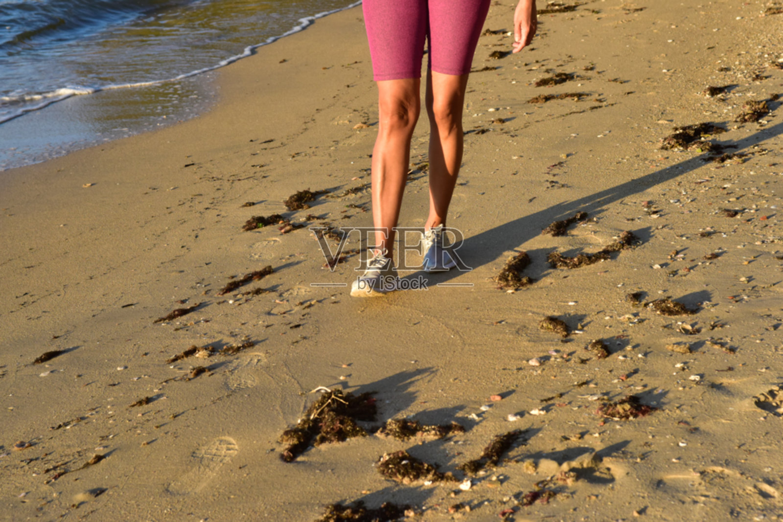 女性的脚照片摄影图片