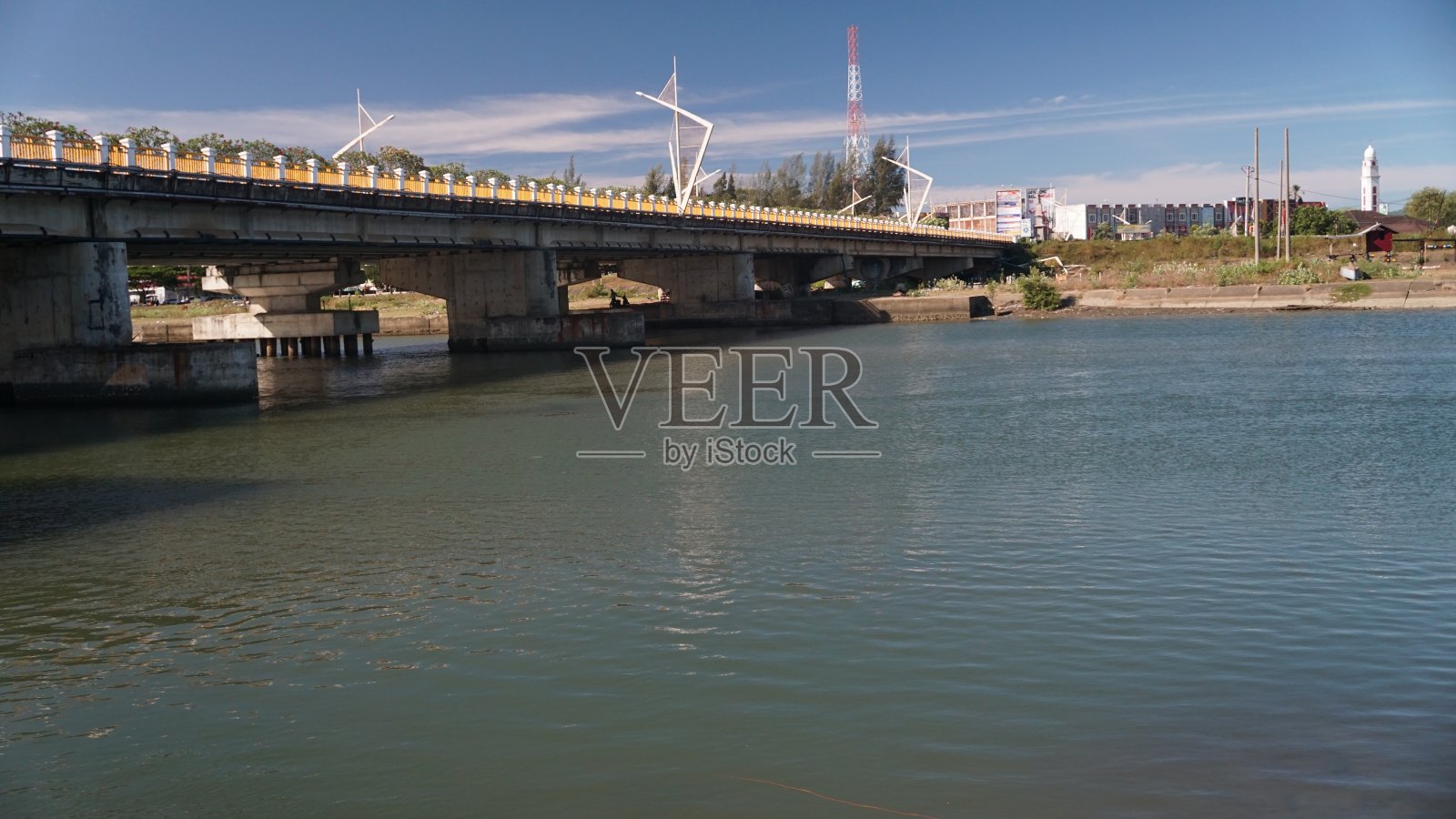 林宁桥和河照片摄影图片