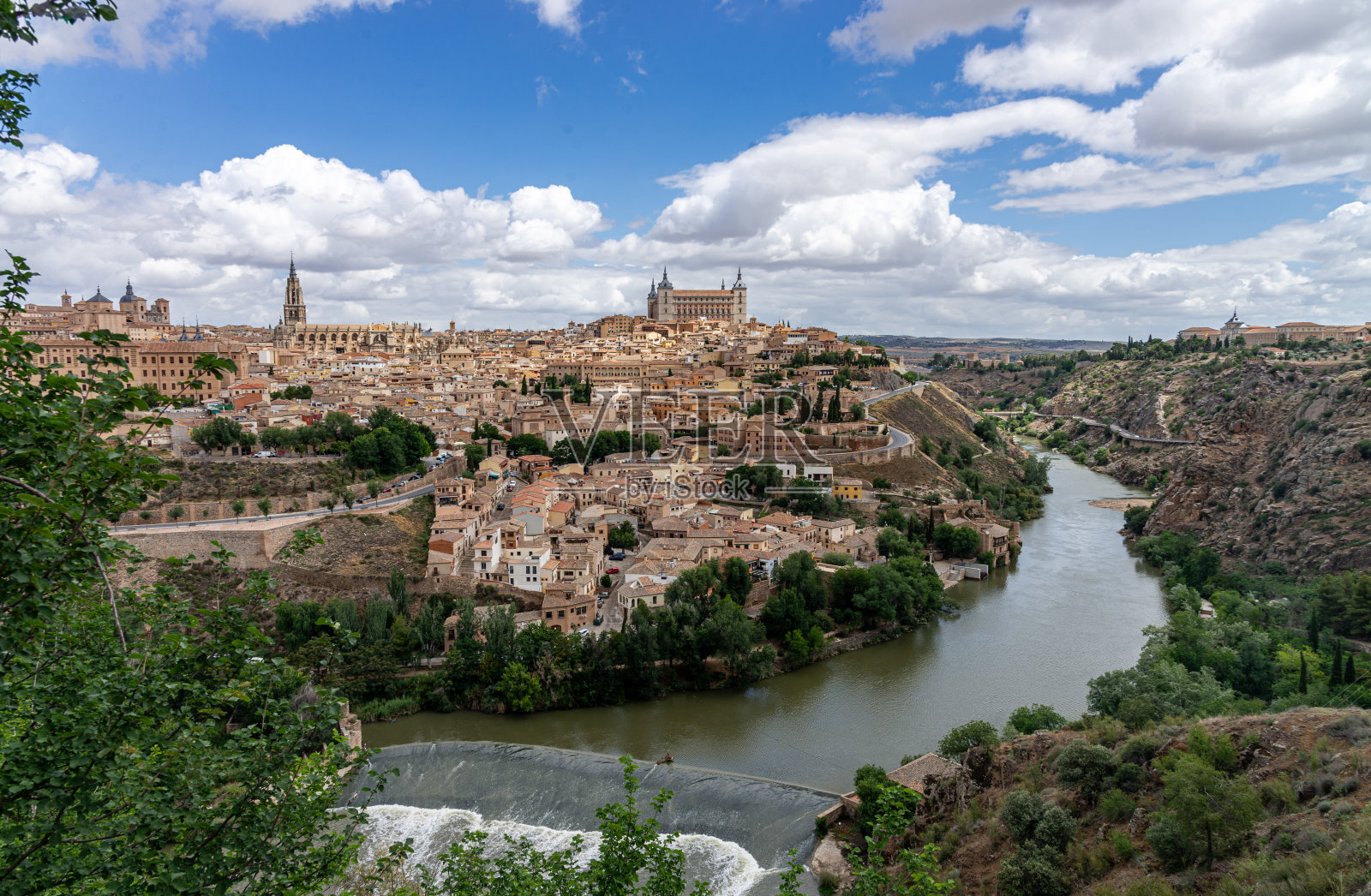 西班牙托莱多市全景。照片摄影图片