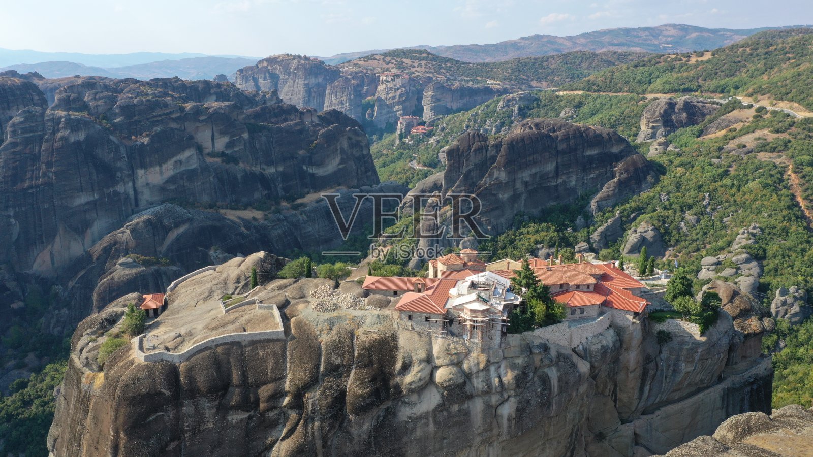 希腊卡拉巴卡的迈泰奥拉修道院照片摄影图片