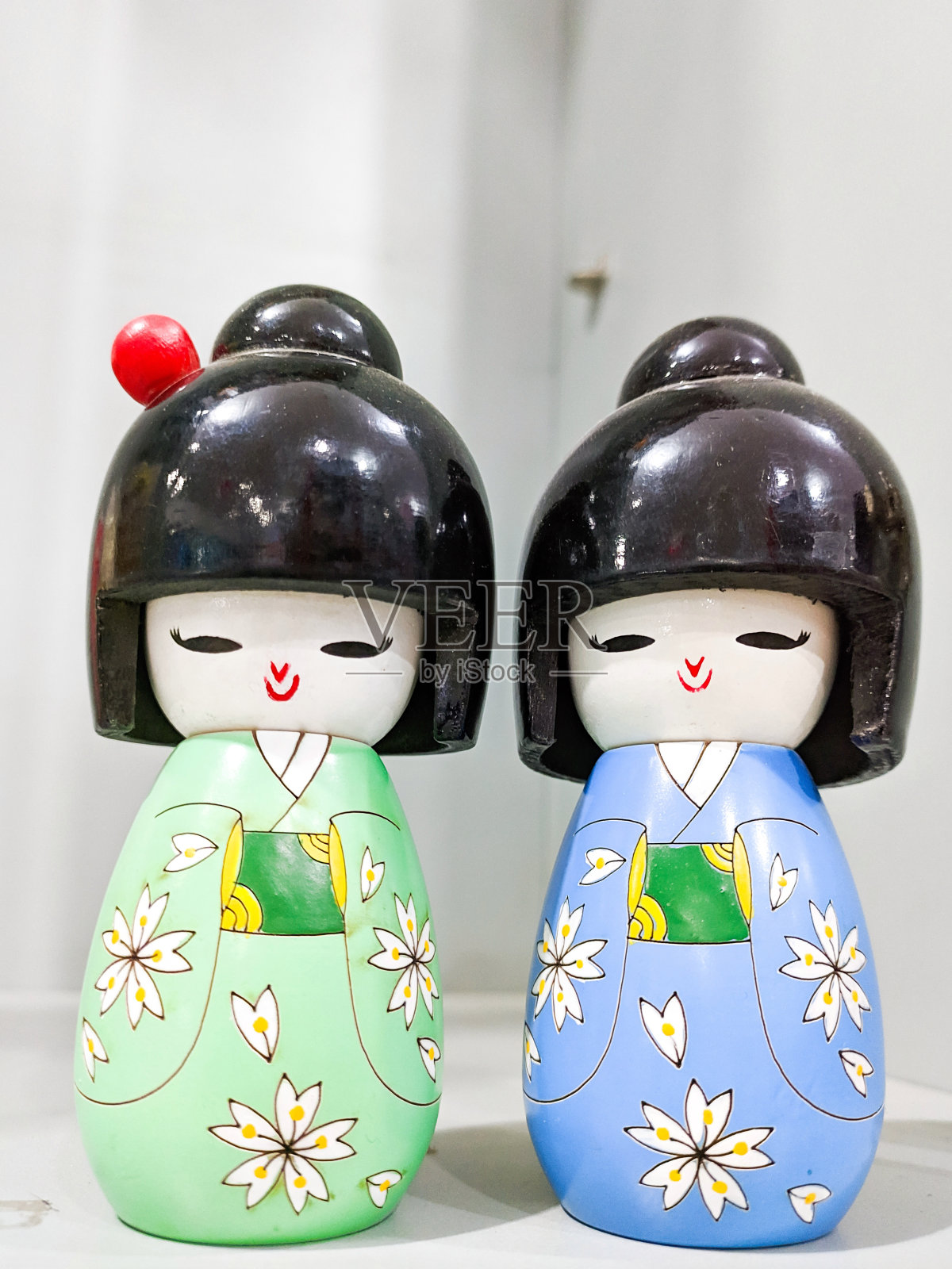 日本娃娃“和服女孩”照片摄影图片