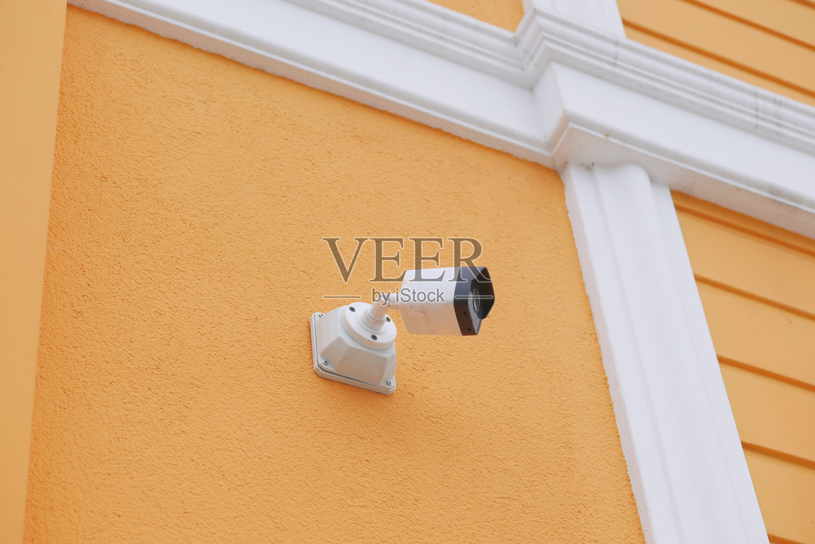 闭路电视监控摄像头在室外运行照片摄影图片