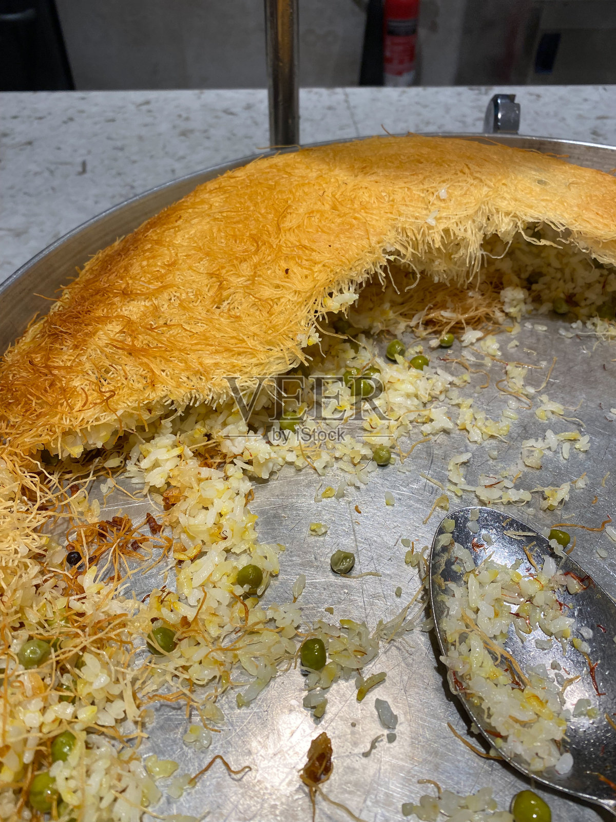 Kadayif Divrigi Pilaf Rice。传统食物:Pilav。照片摄影图片