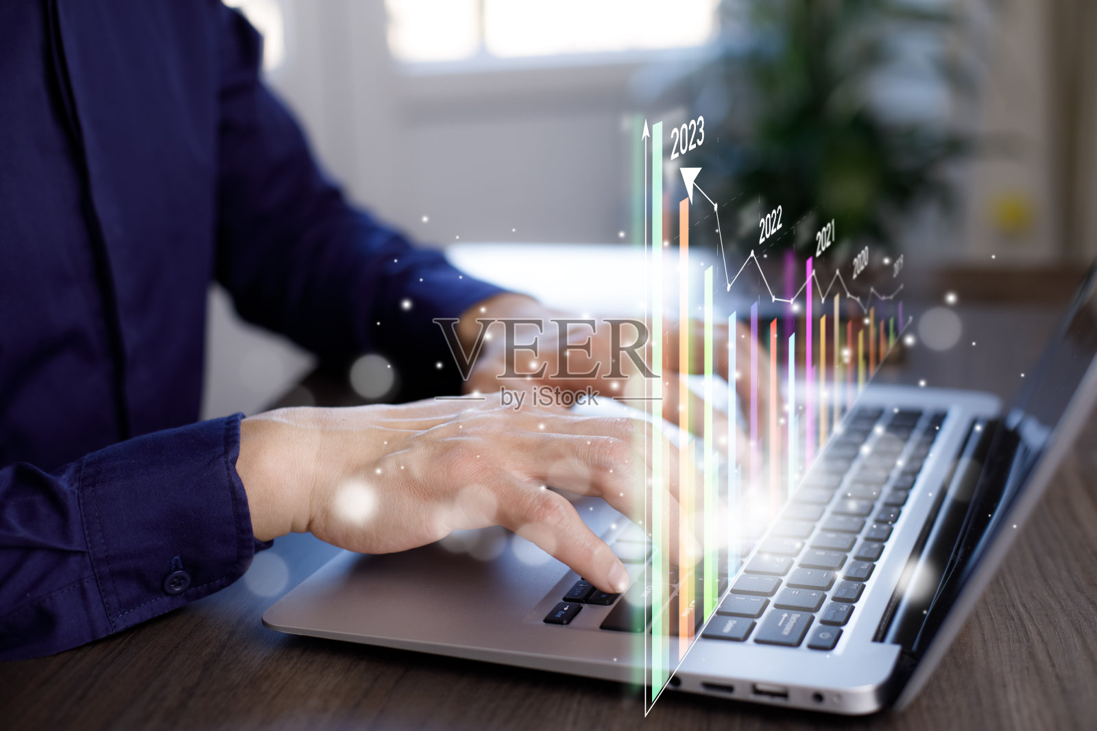 新的变化规划，手提电脑与数字2023新年，开始新的一年概念数字化趋势，行业和商业趋势，战略，投资，商业规划和新年快乐照片摄影图片