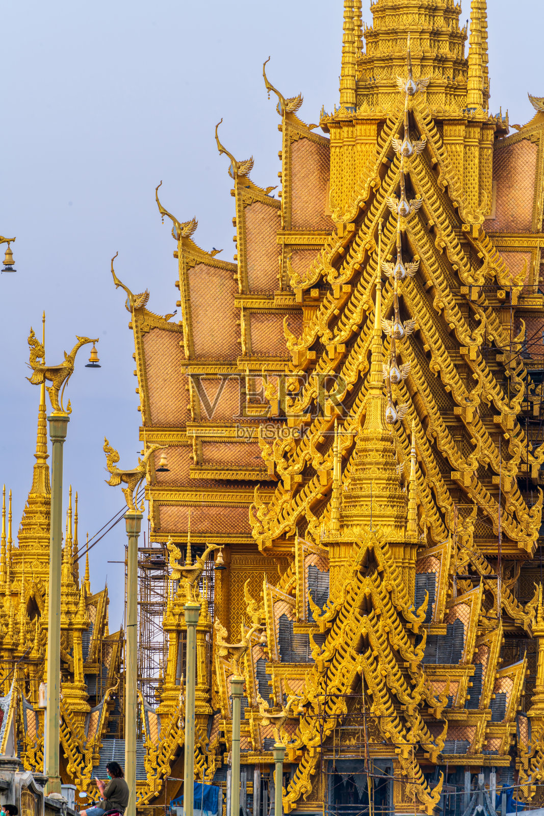 佛像在寺(泰语:Wat Chan West)是一个佛教寺庙(泰语:Wat)，它是一个主要的旅游景点，泰国Phitsanulok。照片摄影图片