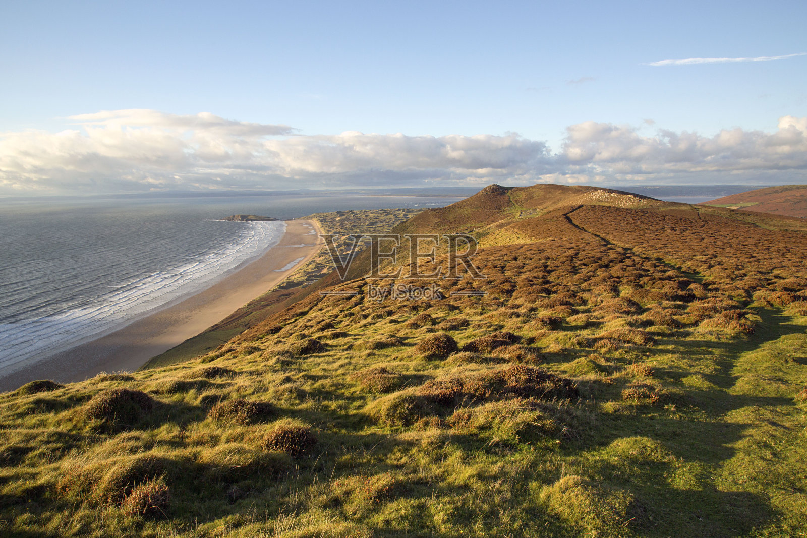 来自高尔半岛Rhossili Downs的Burry Holmes报道照片摄影图片