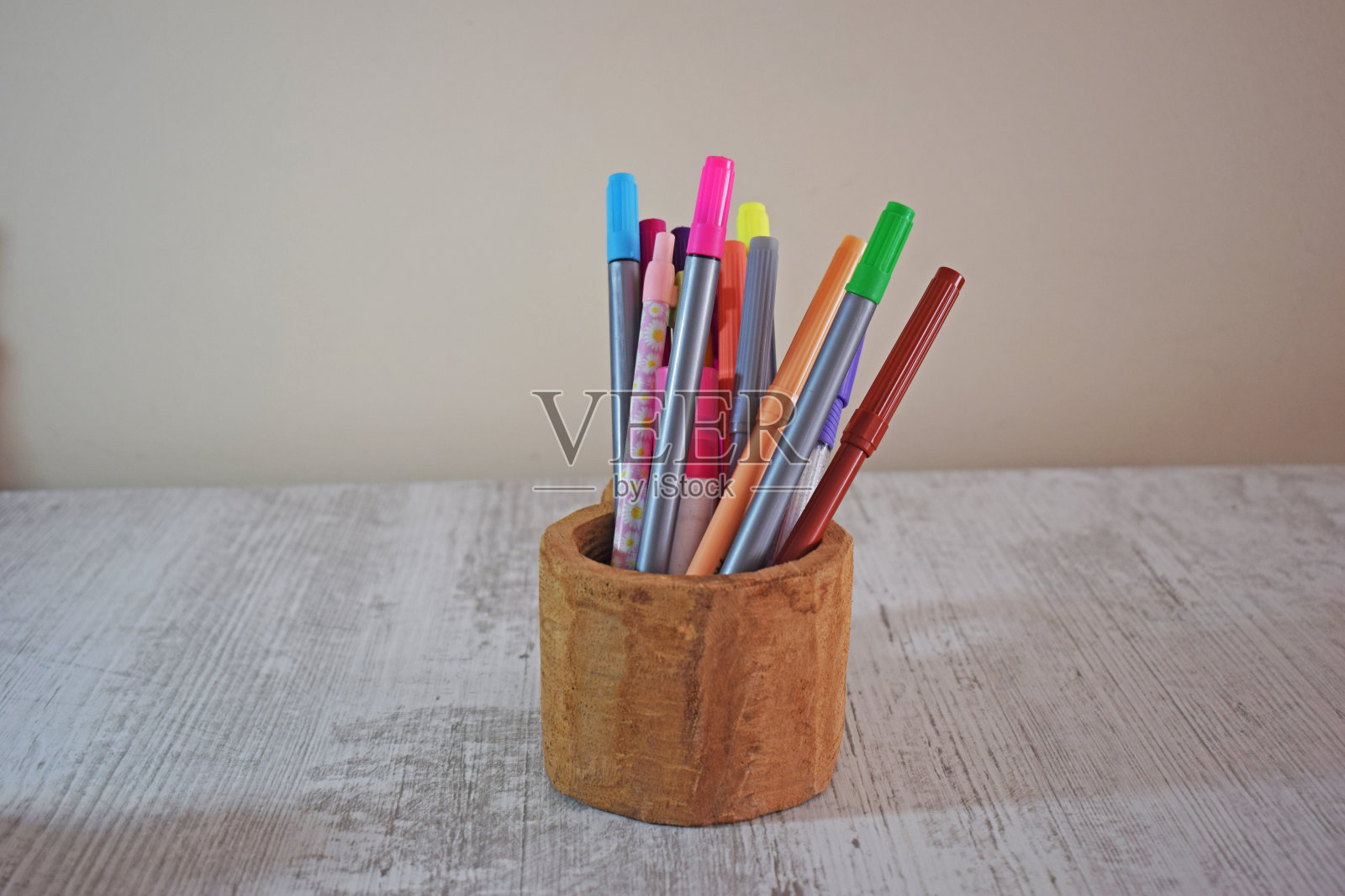 铅笔时钟照片摄影图片