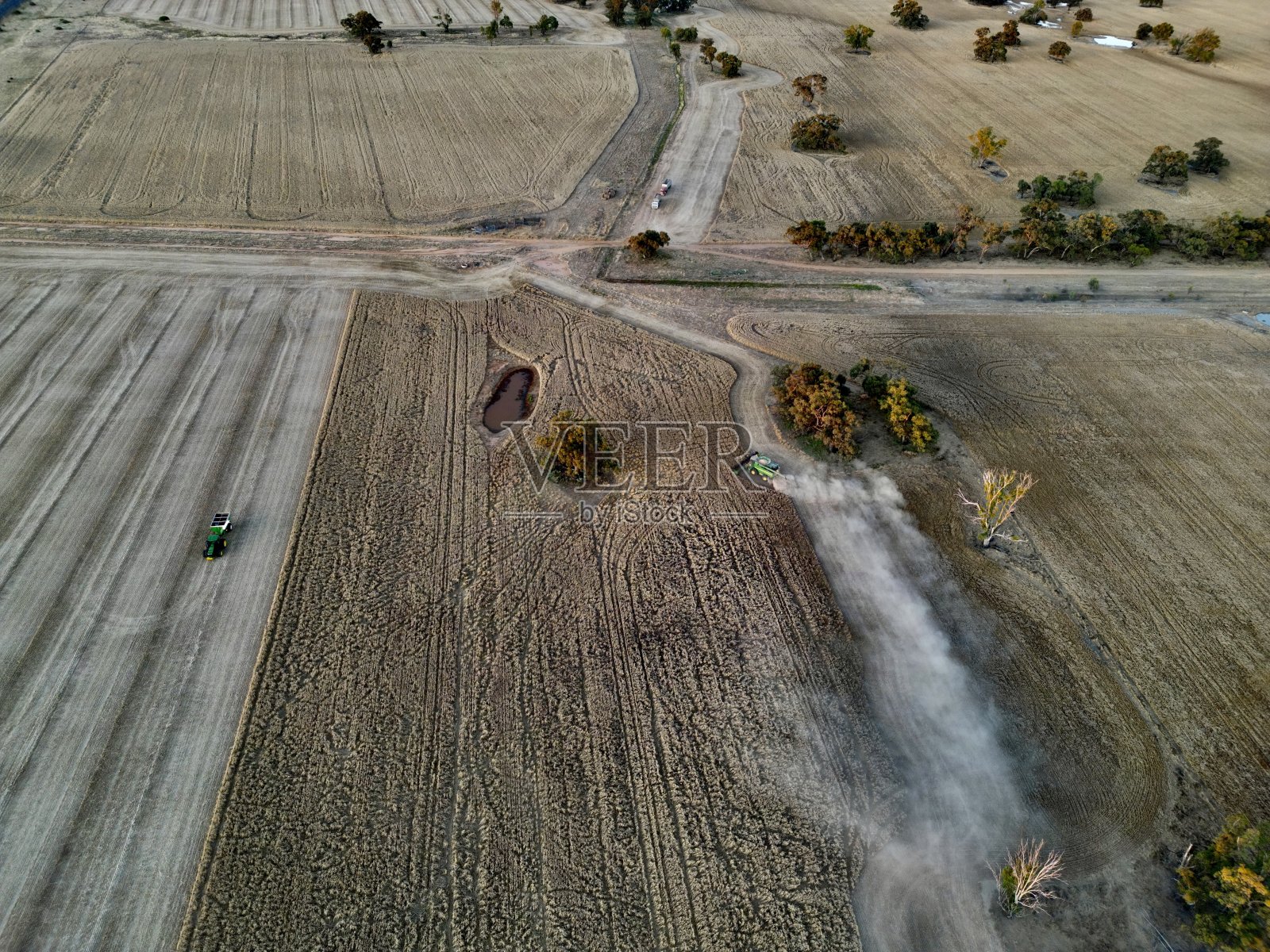 日落收割照片摄影图片