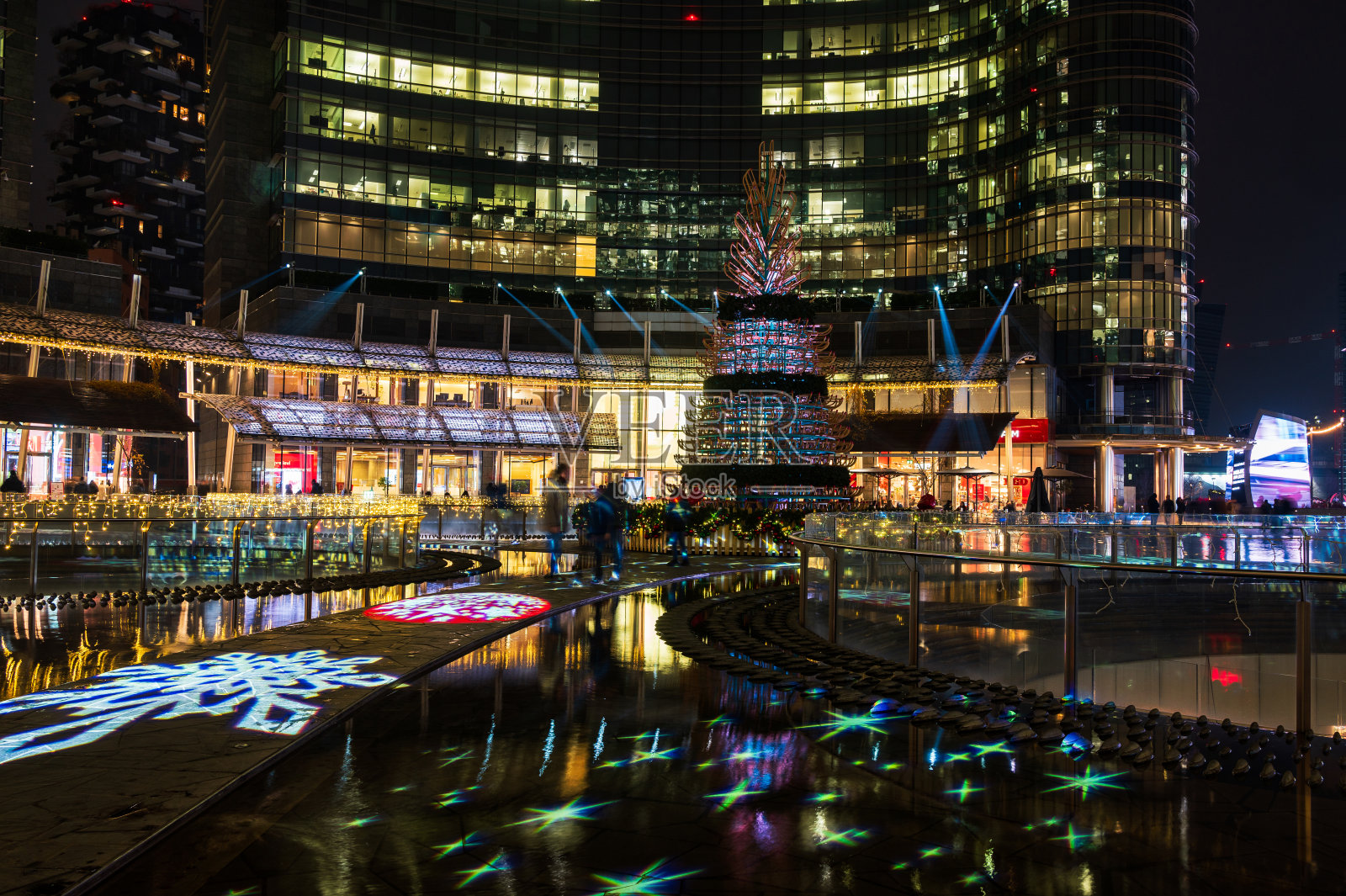 圣诞节期间米兰市中心照片摄影图片