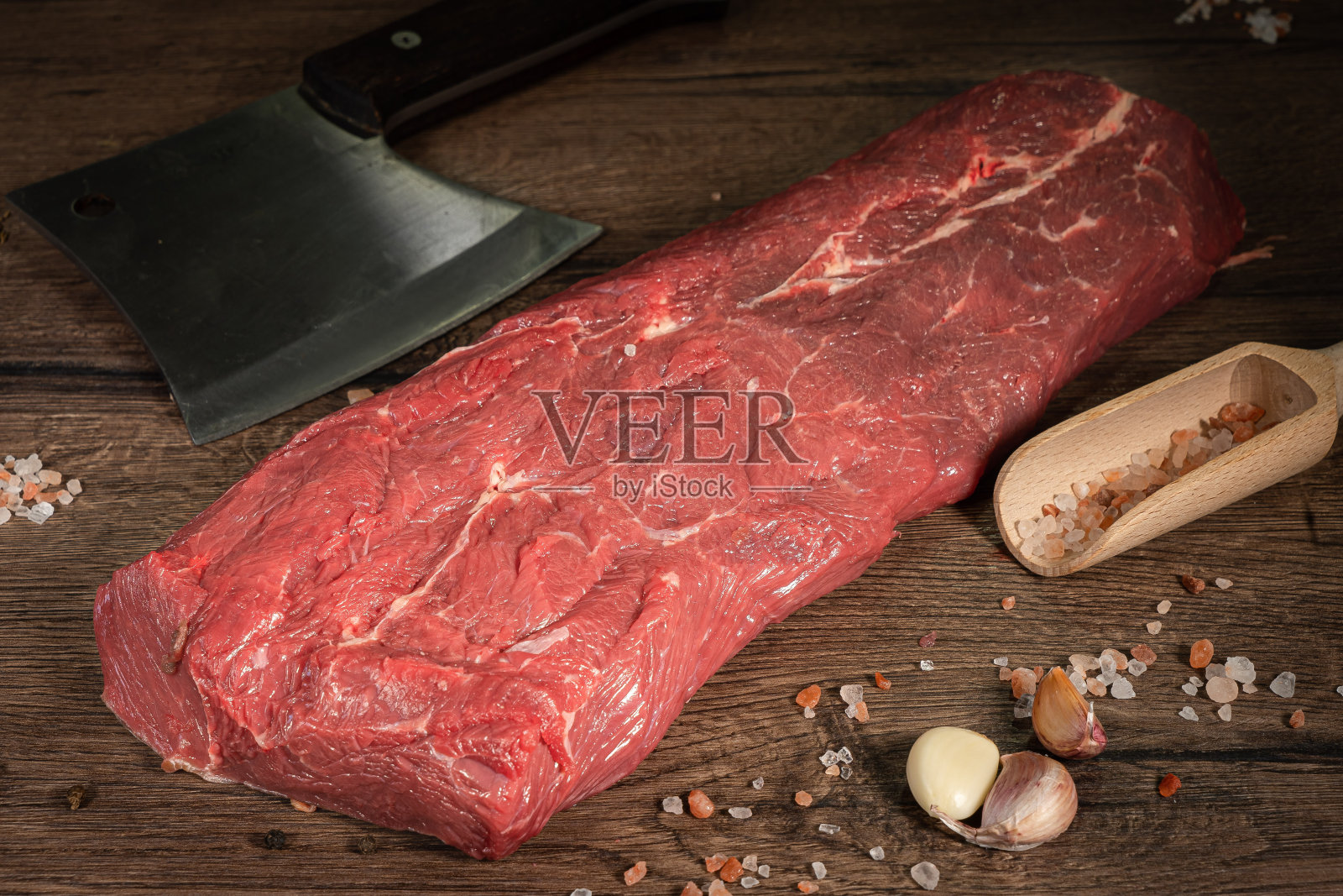 大猪肉生肉块准备煮。一块猪肉照片摄影图片