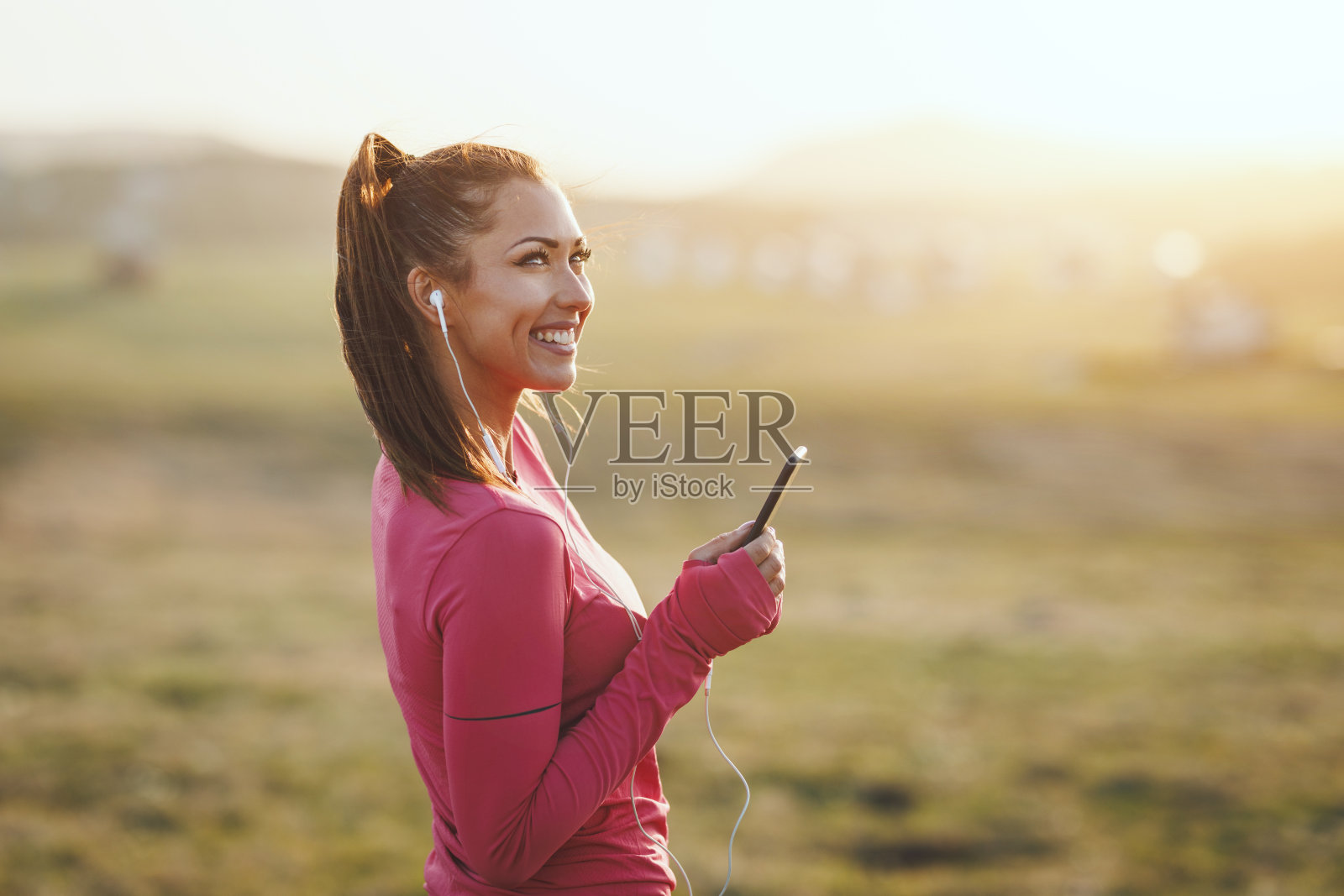 音乐激励我跑步照片摄影图片