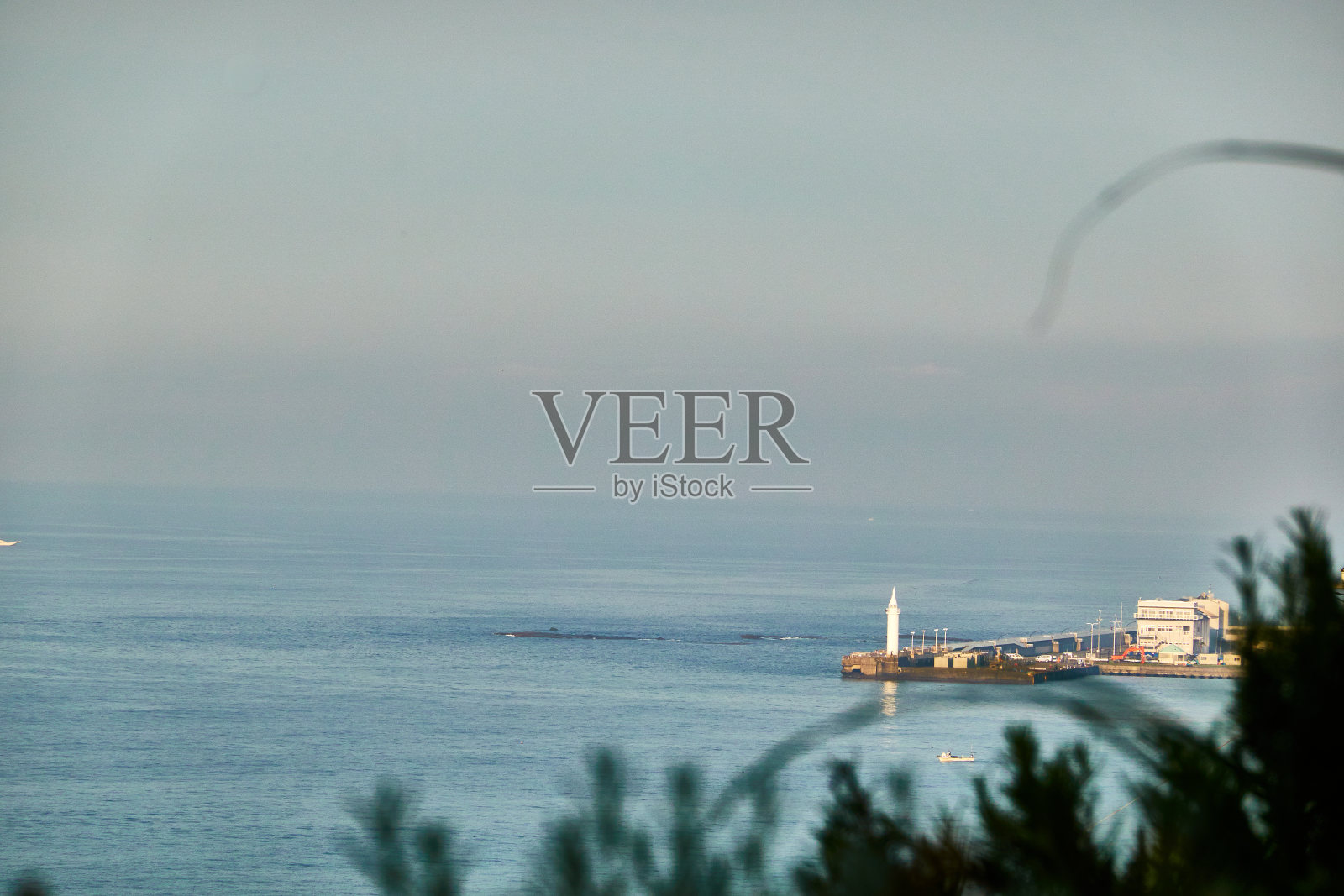 清晨的海景照片摄影图片