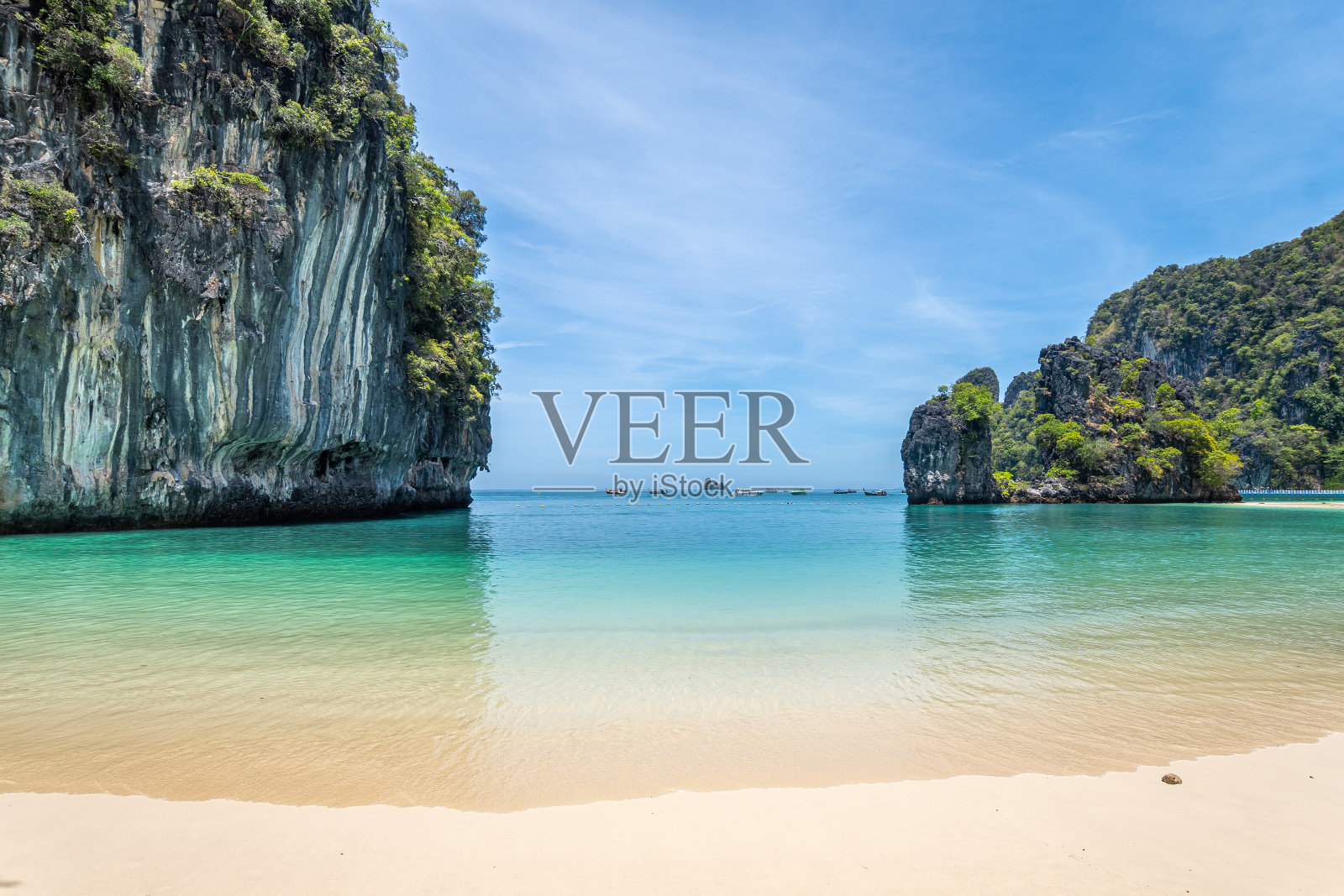 泰国的甲米省拥有世界上最著名的海岸线之一照片摄影图片