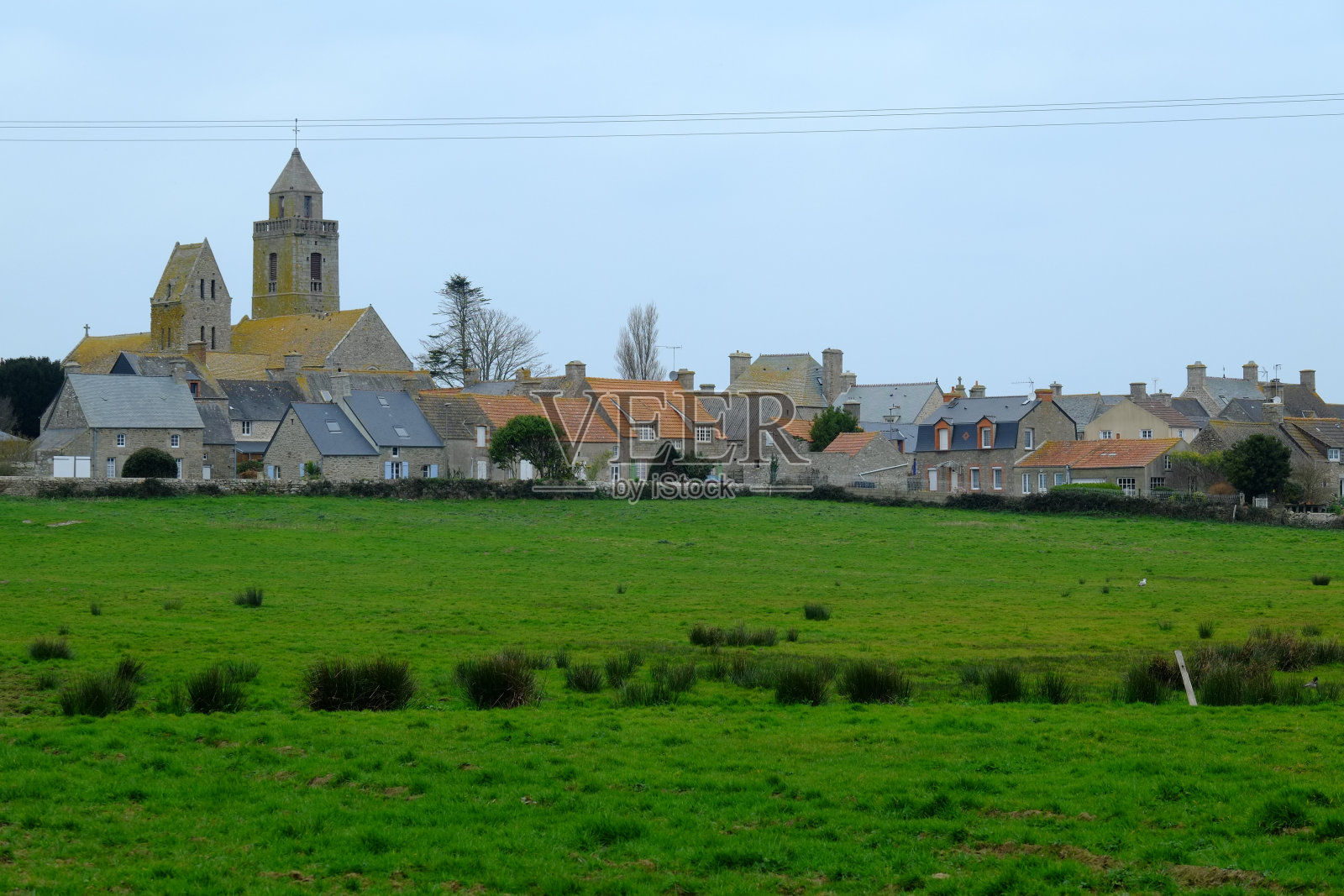 位于科坦坦半岛北部的美丽村庄加特维尔法尔。照片摄影图片