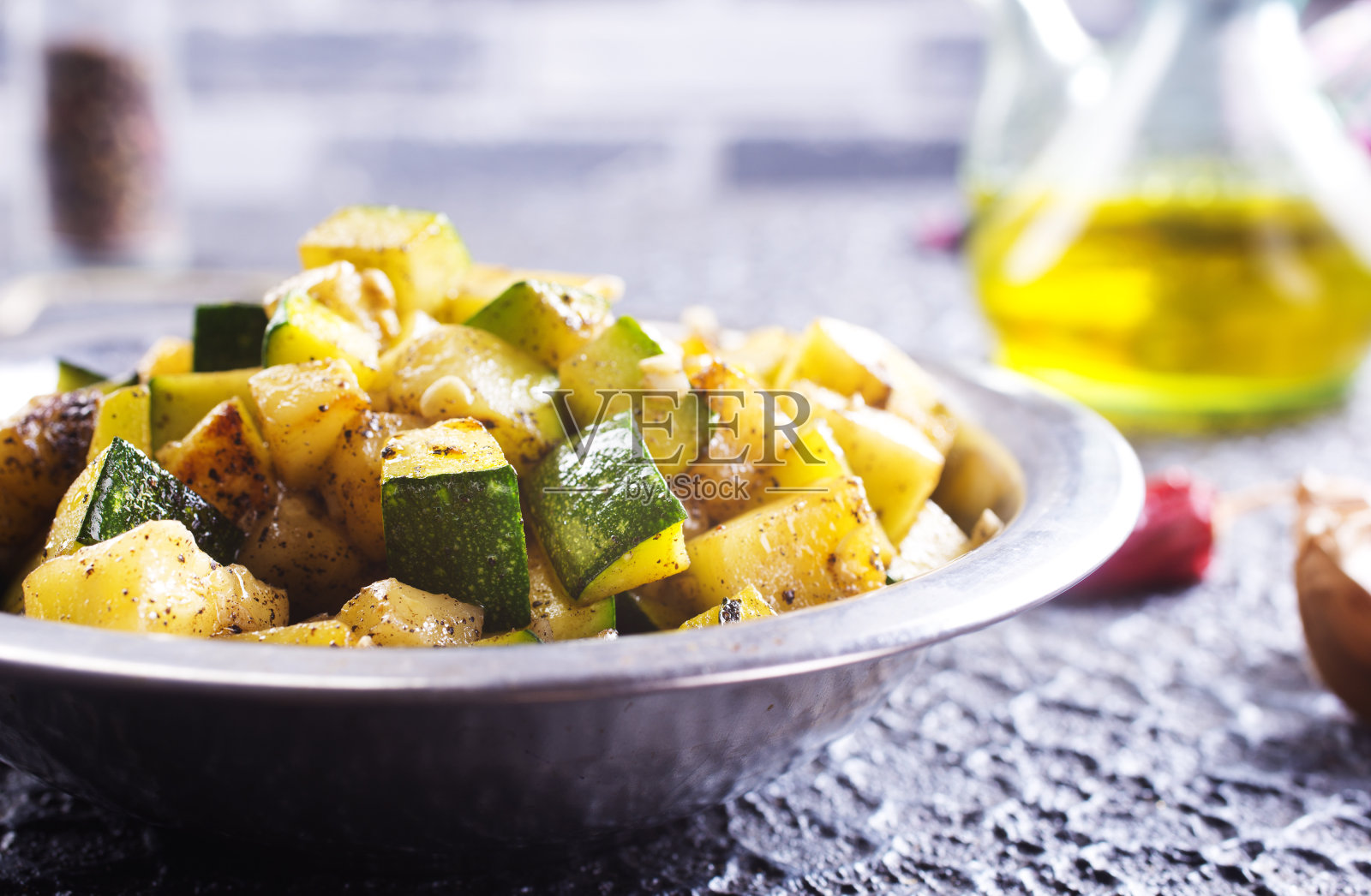 烹饪用料盘照片摄影图片