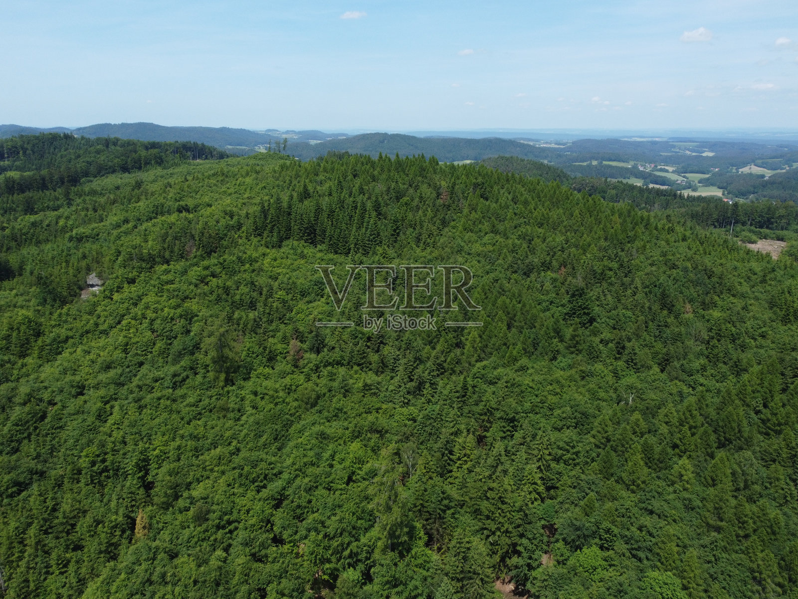 德国法尔肯施泰因附近的巴伐利亚森林鸟瞰图照片摄影图片