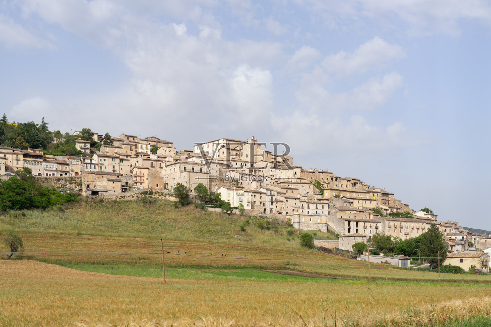 纳维里天际线，纳维里阿布鲁佐意大利照片摄影图片