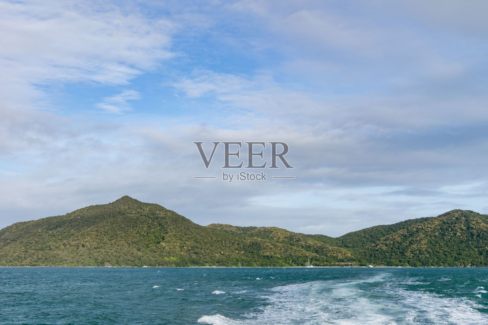 凯恩斯菲茨罗伊岛原始水域的景观照片摄影图片