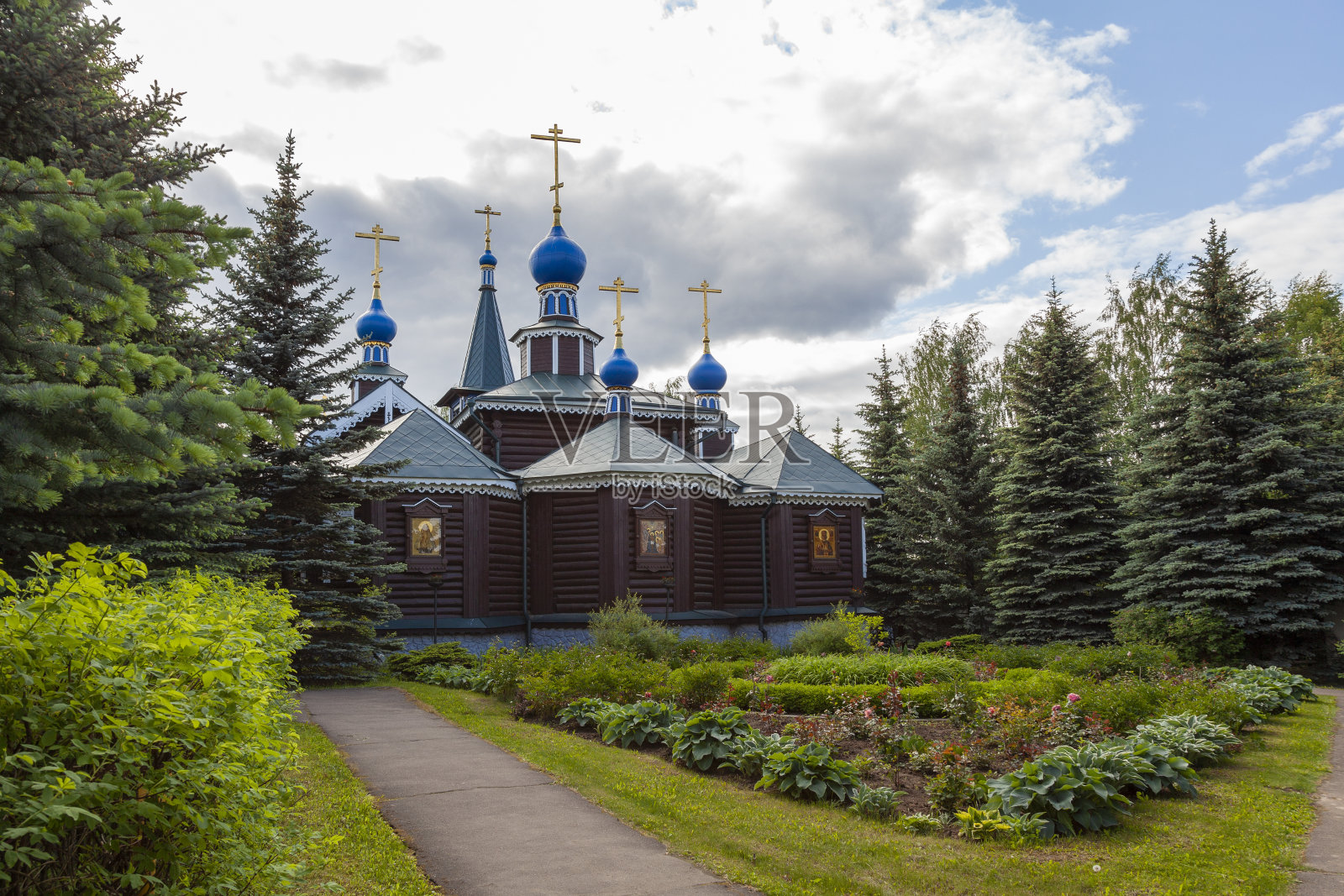 俄罗斯波罗底诺村的主显节教堂照片摄影图片