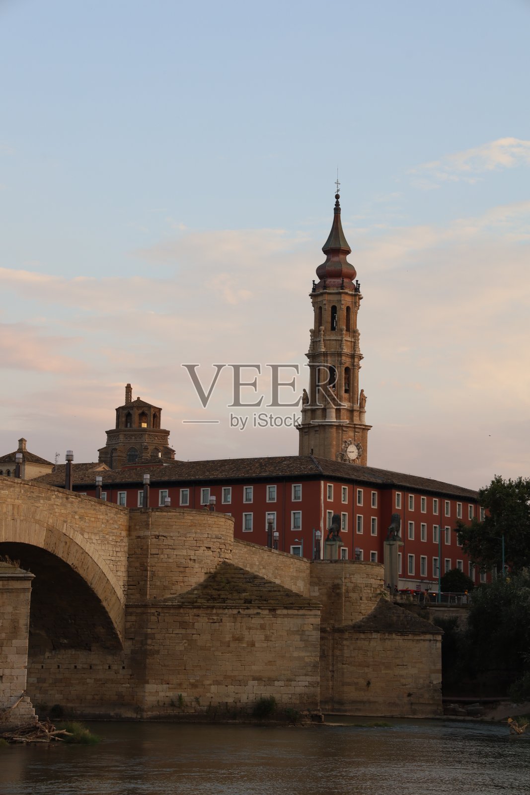 萨拉戈萨的Seo大教堂照片摄影图片