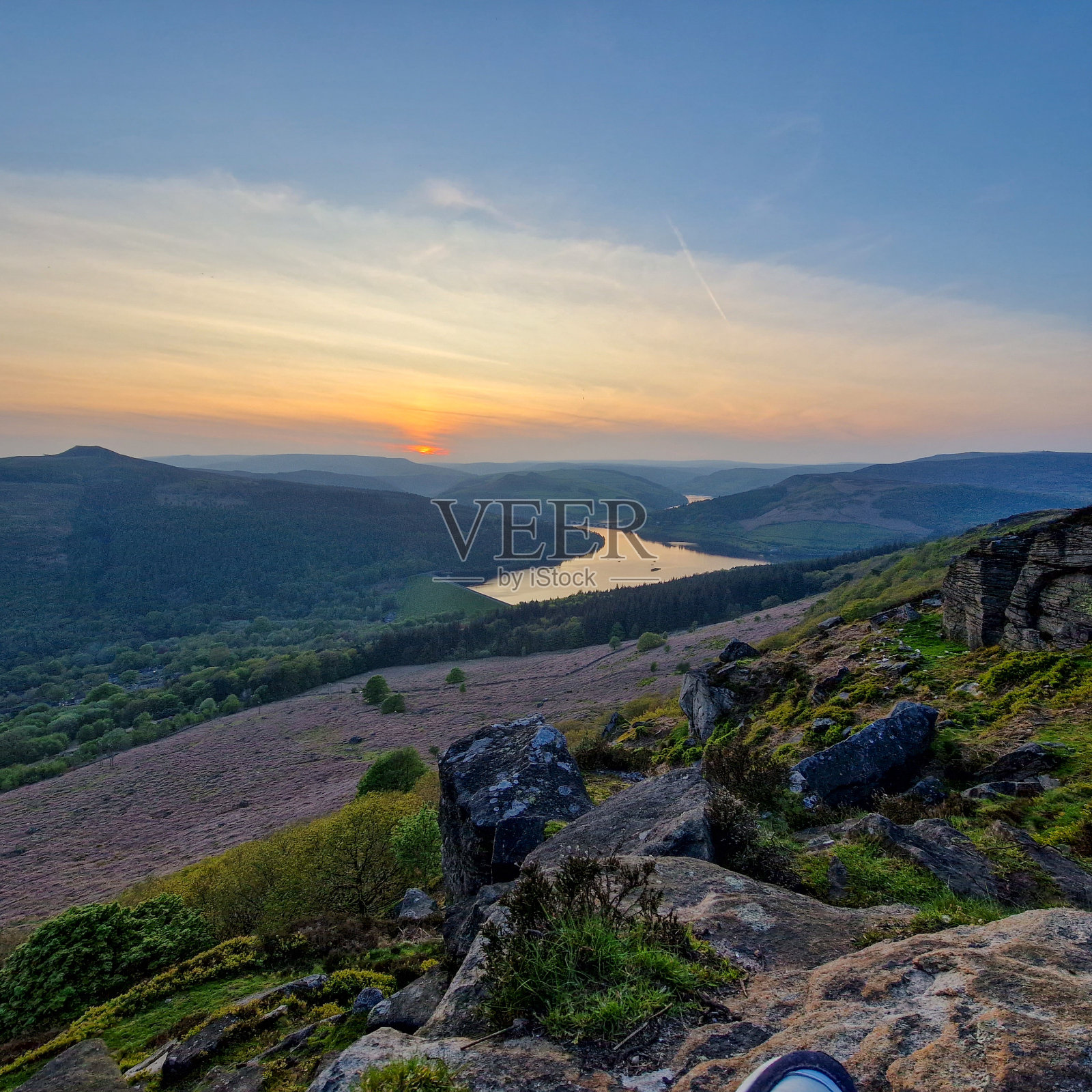 在日落时捕捉班福德边缘的美丽:令人惊叹的景色照片摄影图片
