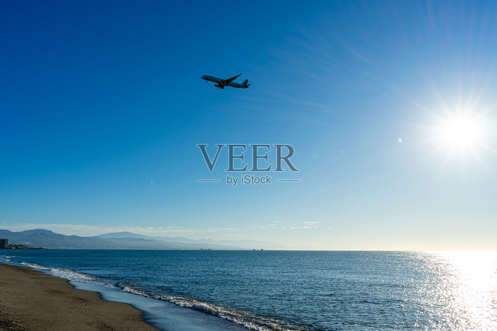 地中海上的日出照片摄影图片