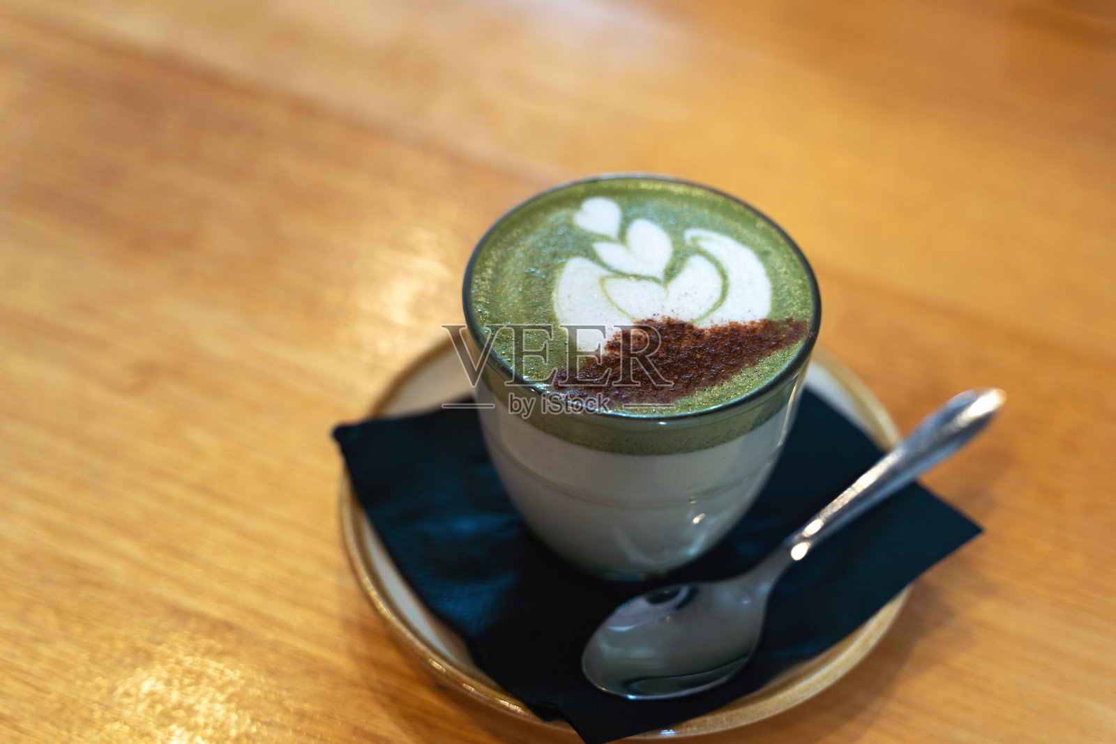 绿色抹茶拿铁照片摄影图片