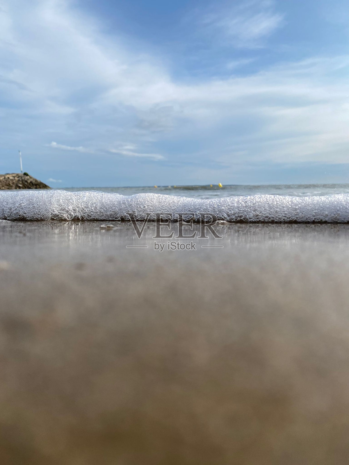 海面上的泡沫照片摄影图片