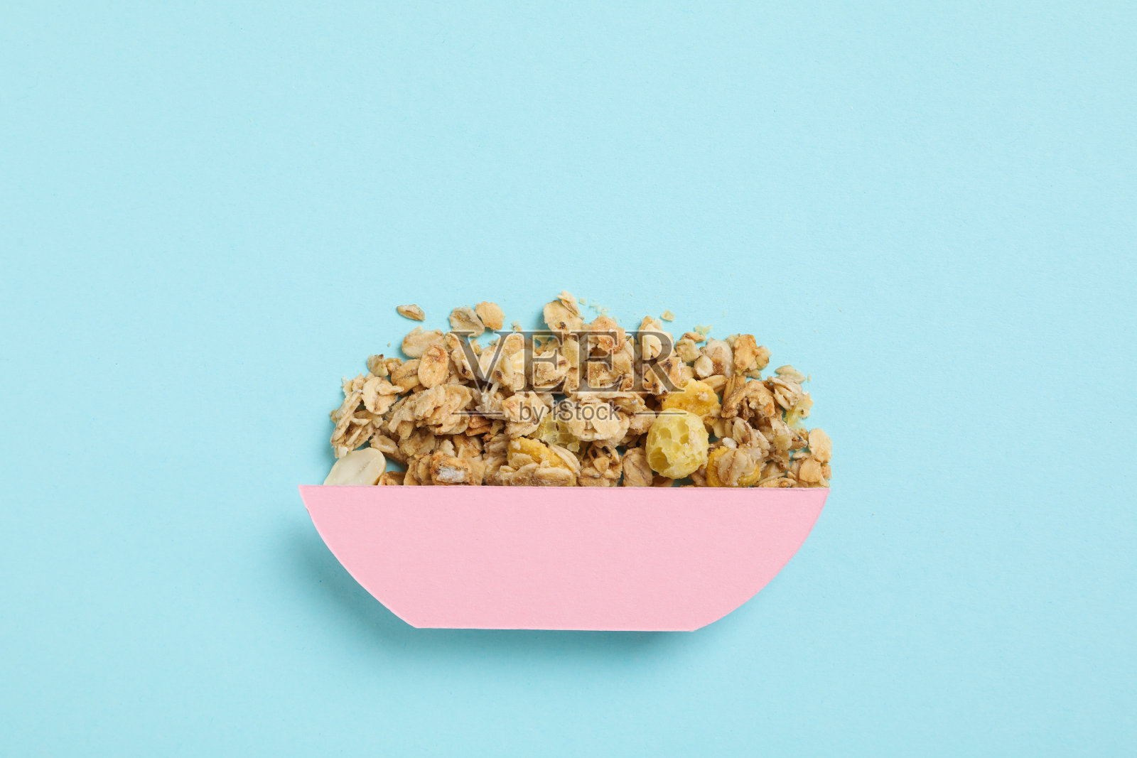 早餐未煮熟的食物——什锦麦片照片摄影图片