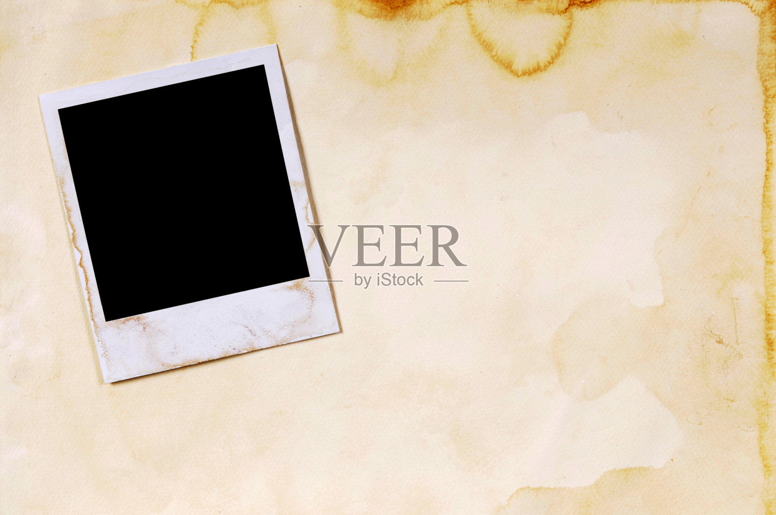 严重损坏的照片打印照片摄影图片