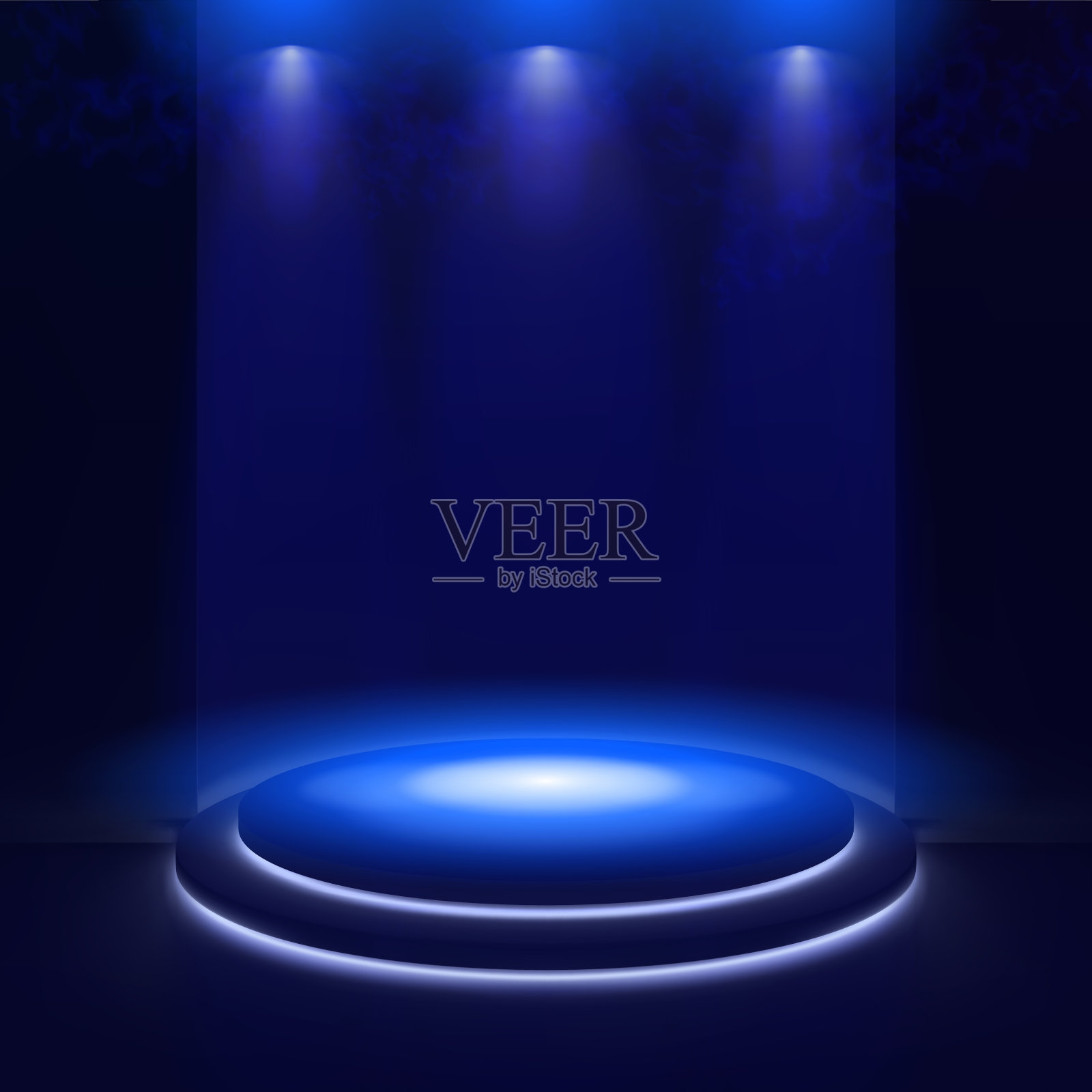 灯光和烟雾照亮舞台。蓝色矢量聚光灯与烟雾体积光效果在黑色背景。体育场阴沉投影仪。雾显示房间。向量。插画图片素材