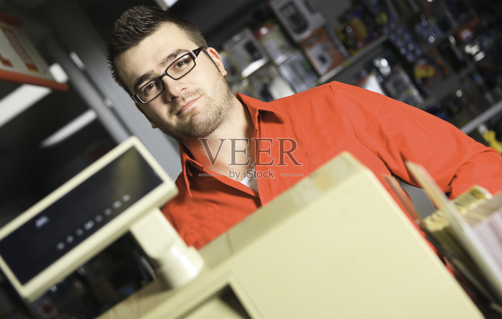 五金店出纳收银机照片摄影图片