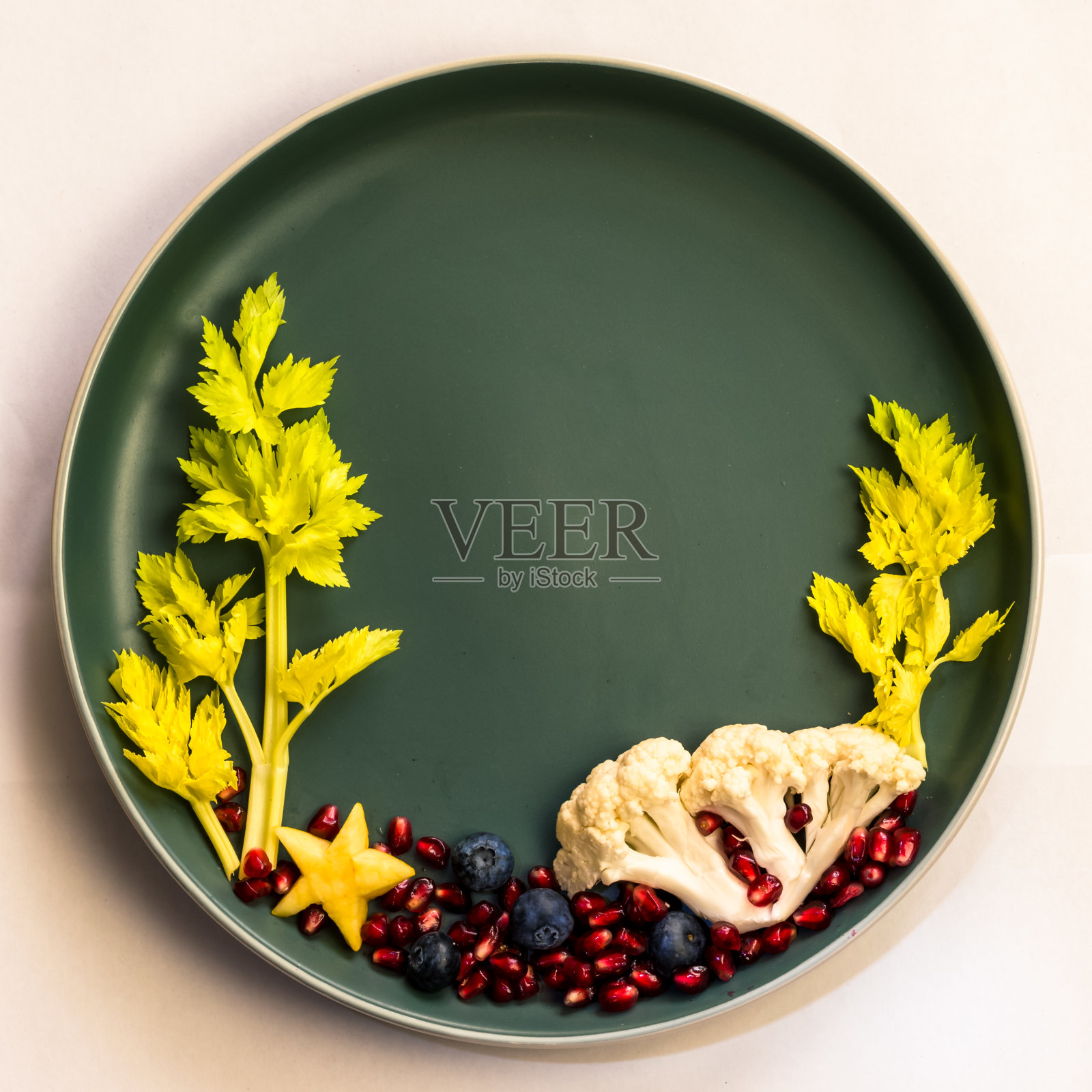 美食创意十足，海洋世界的水果蔬菜色彩鲜艳照片摄影图片