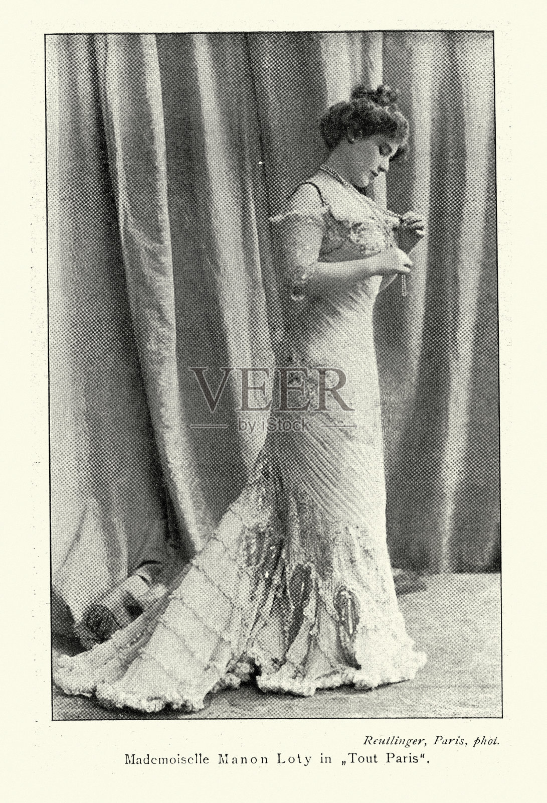 复古插图后的照片玛侬洛蒂，法国歌手，维多利亚十九世纪插画图片素材